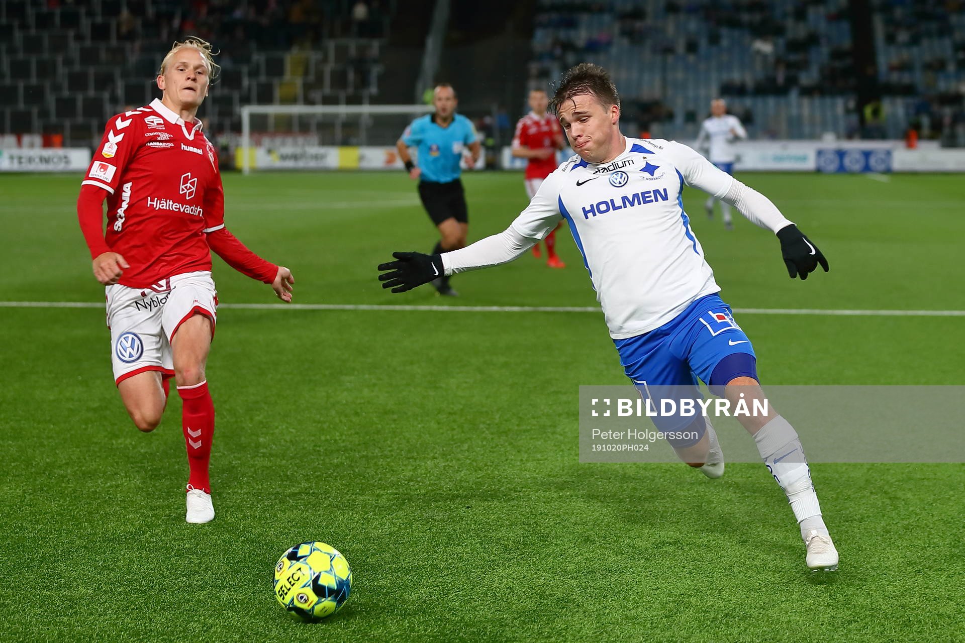 Kalmars Henrik Löfkvist och IFK Norrköpings Simon Skrabb