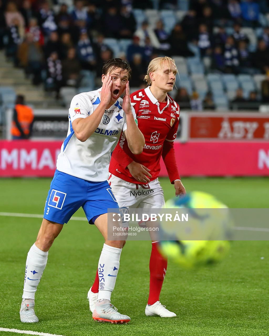 IFK Norrköpings Rasmus Lauritsen reagerar