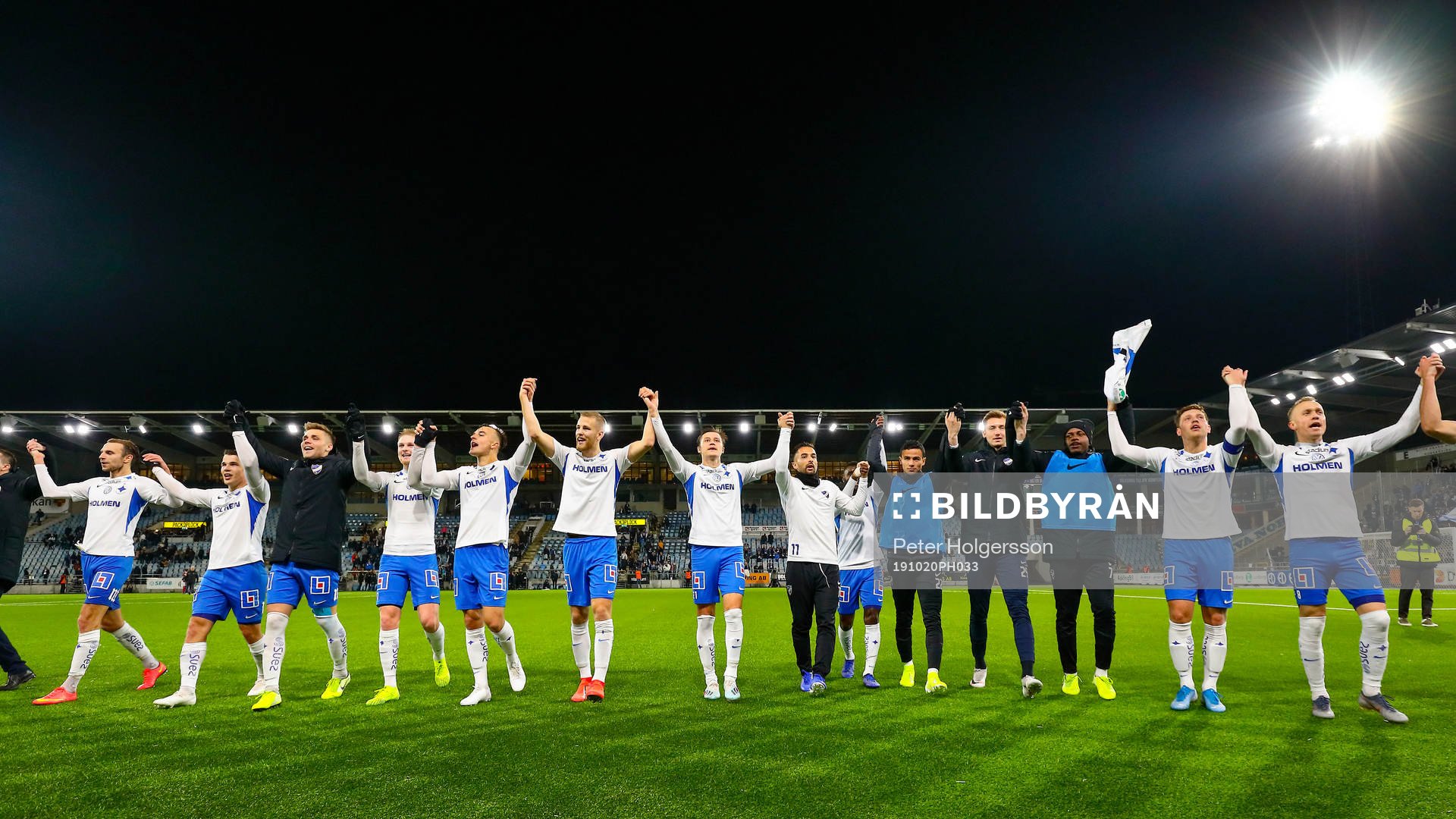 IFK Norrköpings spelare jublar