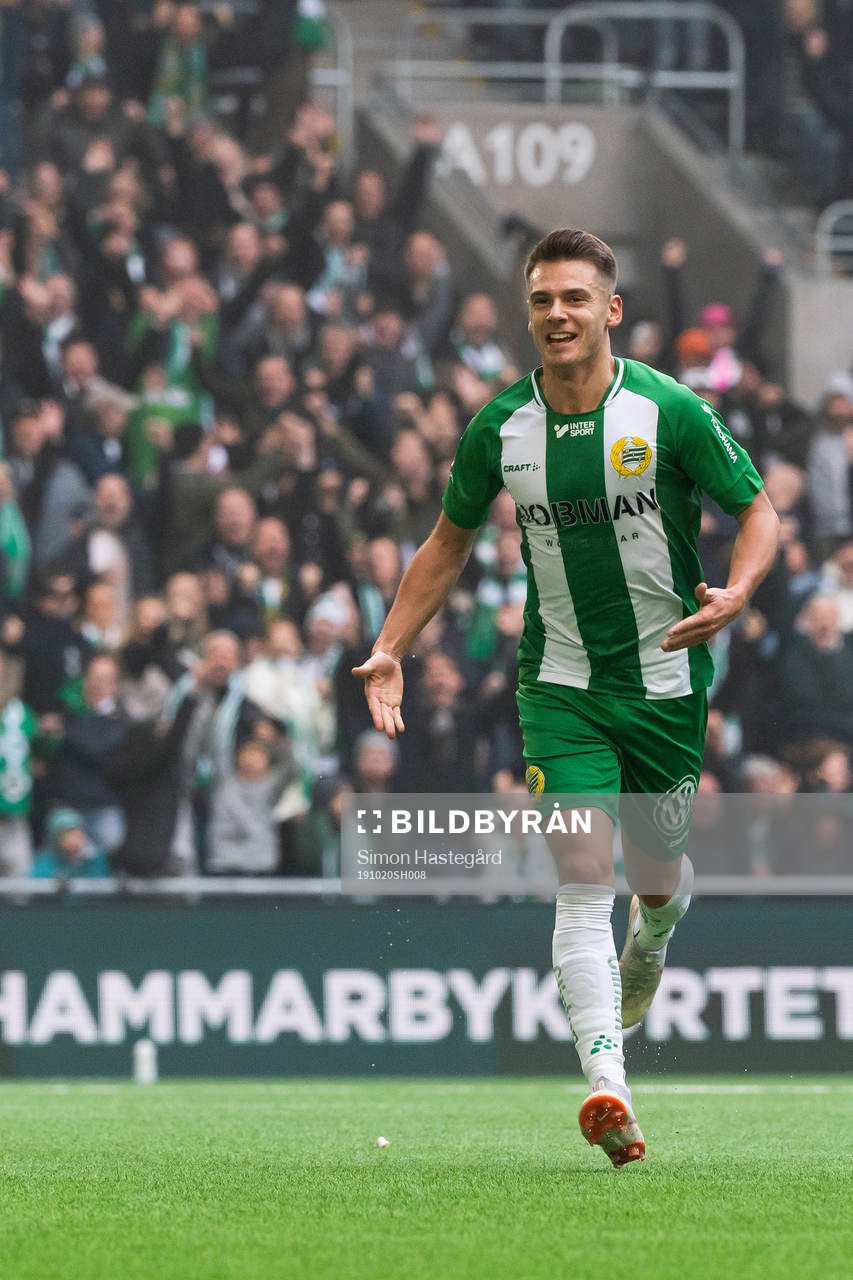 Hammarbys Alexander Kacaniklic jublar