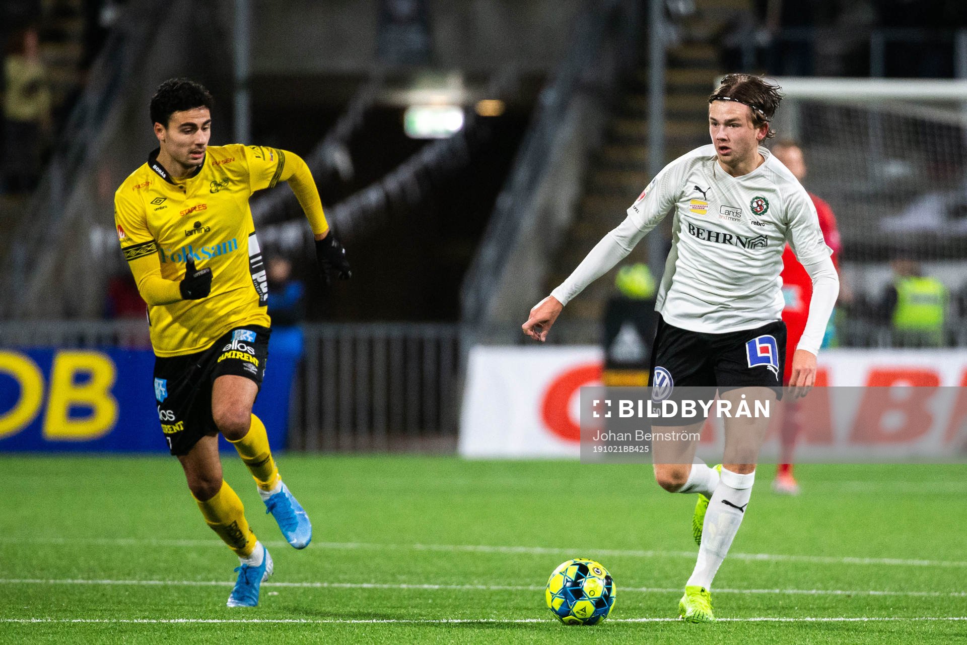 Elfsborgs Deniz Hümmet och Örebros Niclas Bergmark