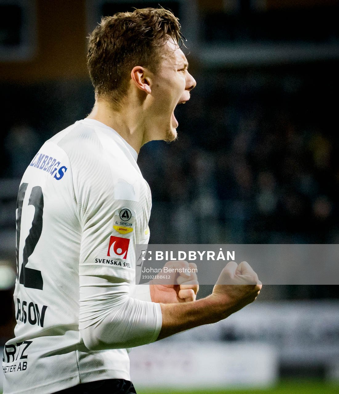 Örebros Jake Larsson jublar vid 1-1