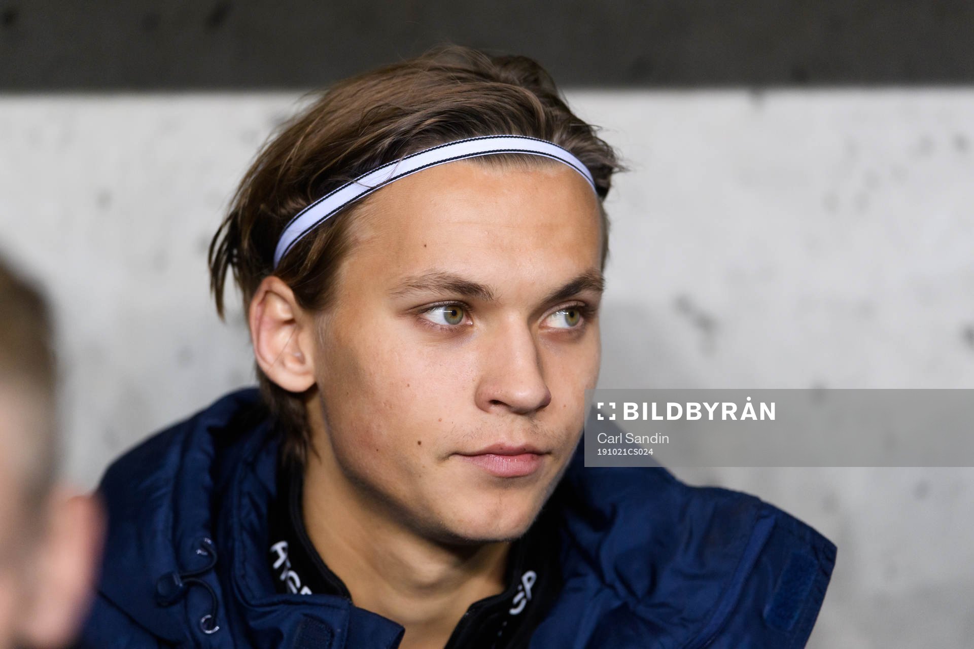 IFK Göteborgs Noah Alexandersson på bänken innan