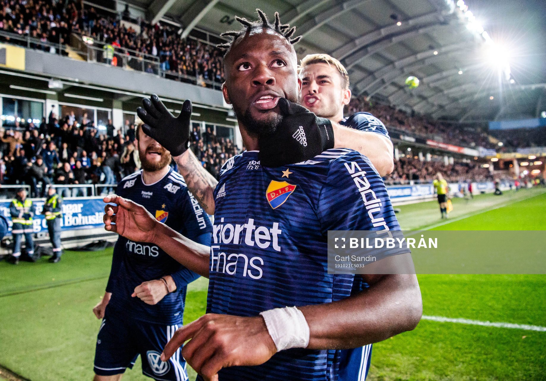 Djurgårdens Mohamed Buya Turay jublar