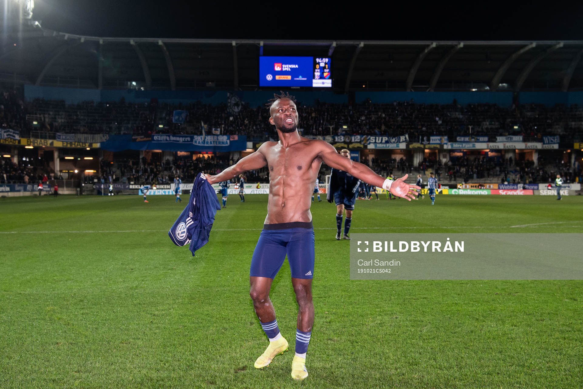 Djurgårdens Mohamed Buya Turay jublar