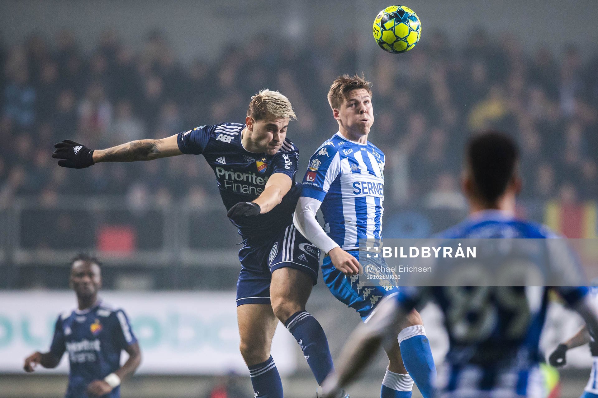 Djurgårdens Astrit Ajdarevic odh IFK Göteborgs Emil Holm