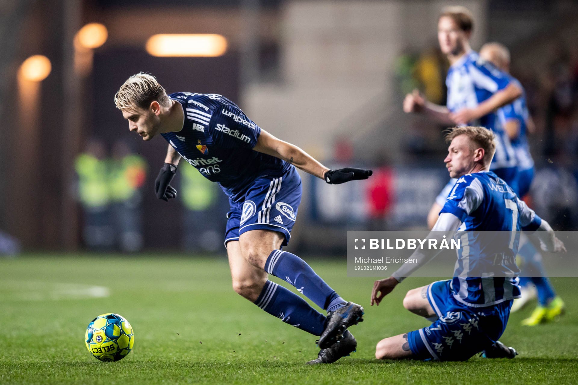 Djurgårdens Astrit Ajdarevic och IFK Göteborgs Sebastian
