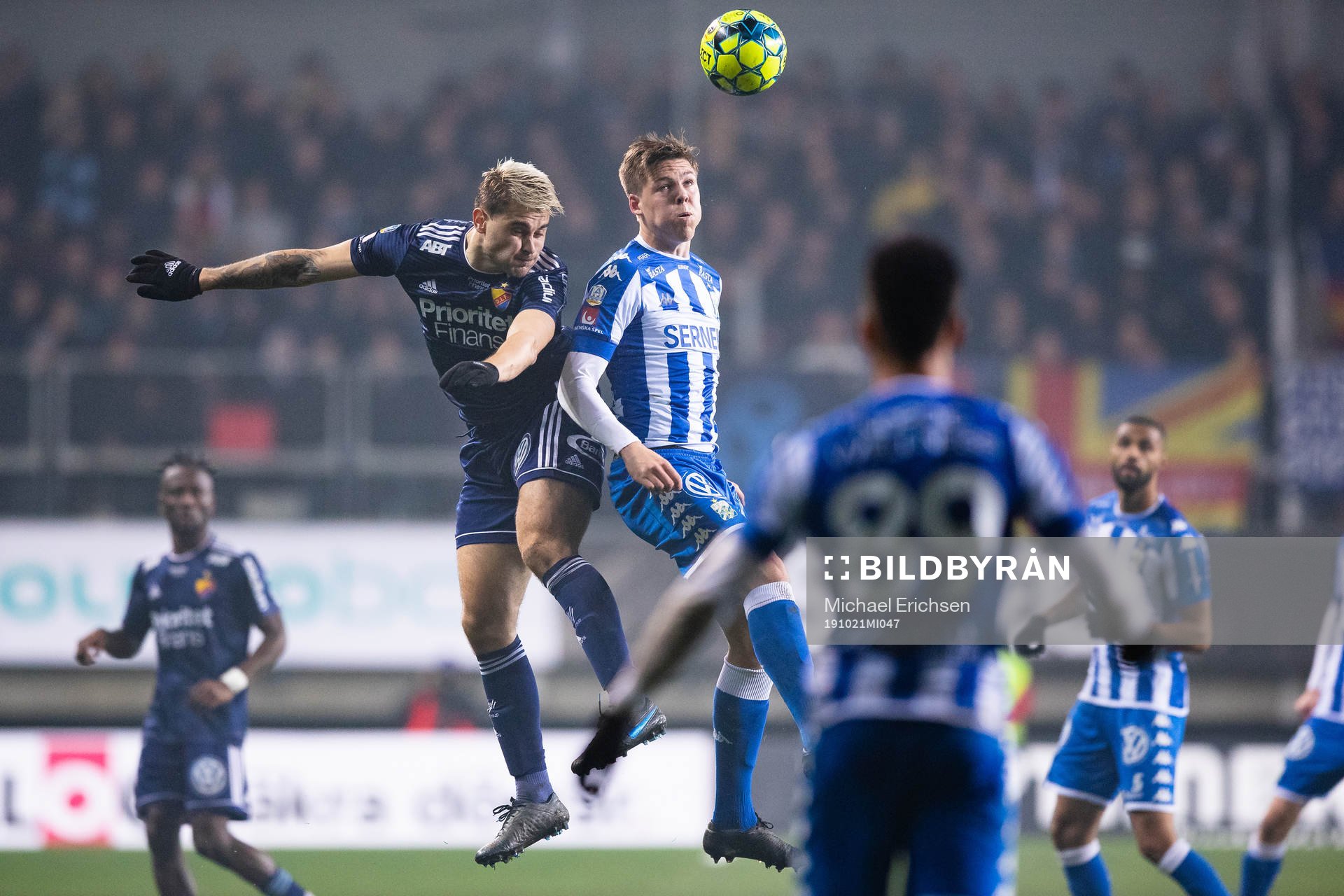 Djurgårdens Astrit Ajdarevic och IFK Göteborgs Emil Holm