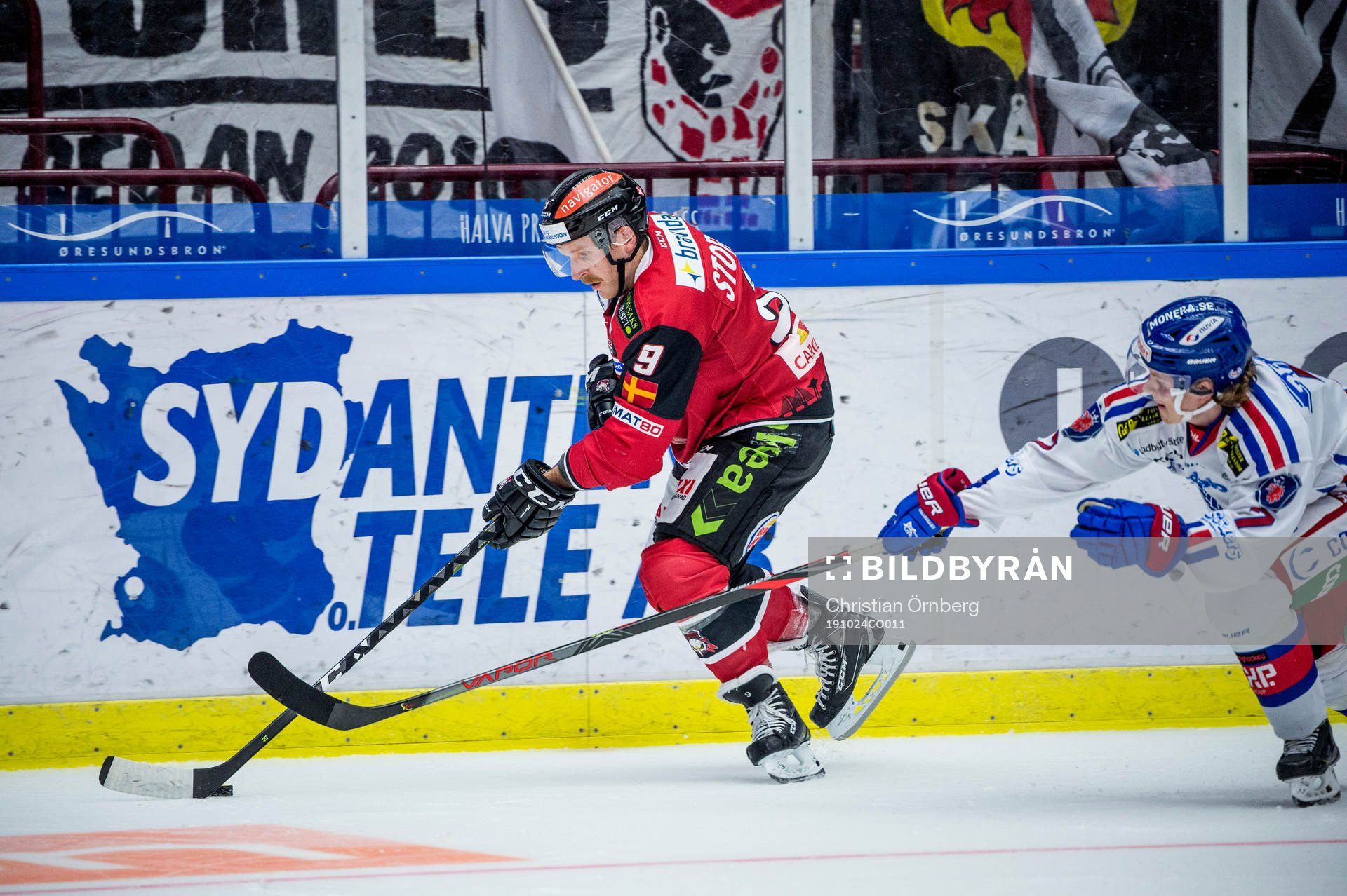 Malmö Redhawks Frederik Storm mot Oskarshamns Isak Pantzare