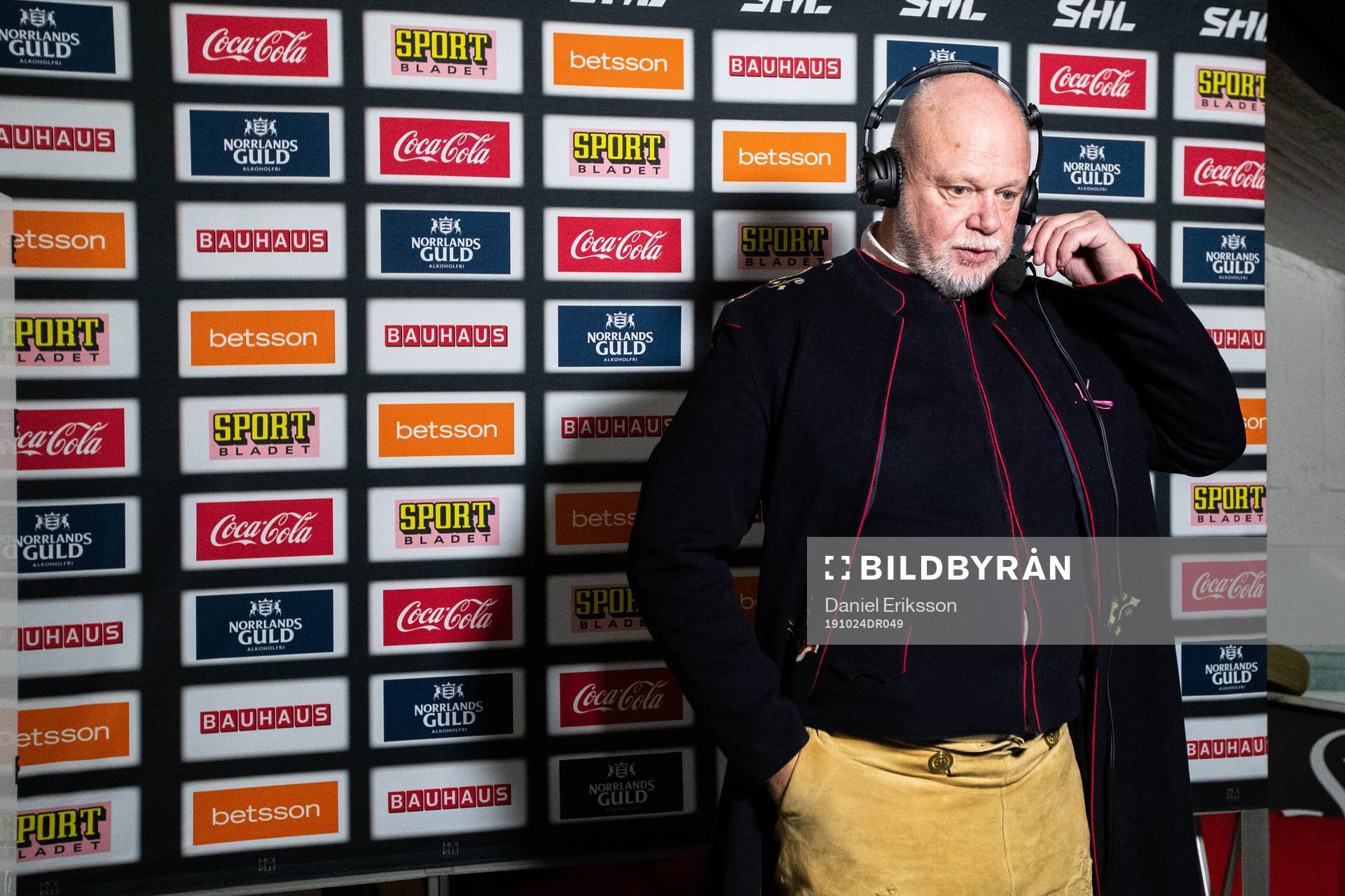 Leksands tränare Roger Melin i Leksandsdräkt