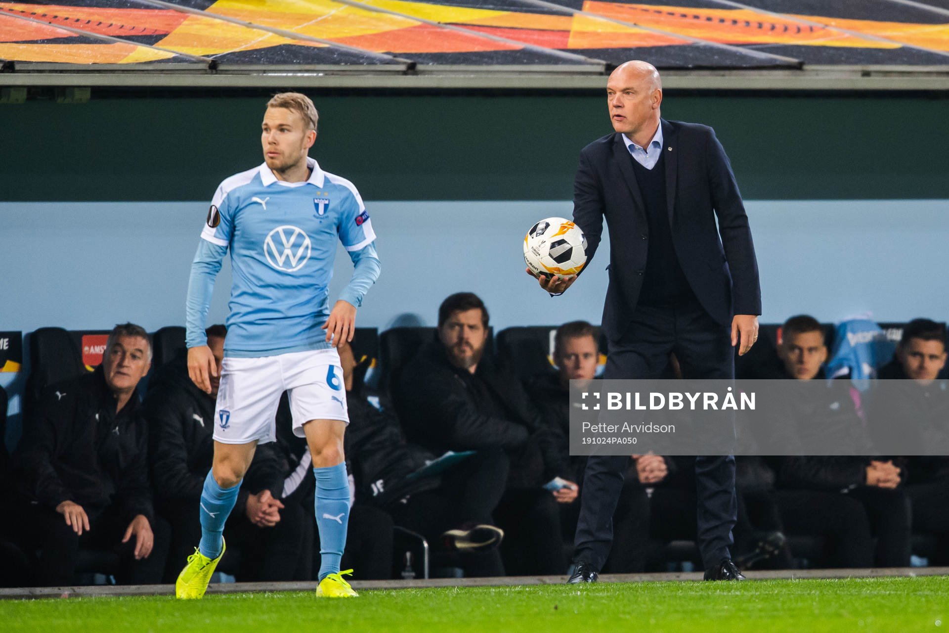 Oscar Lewicki and Uwe Rösler, head coach of Malmö FF