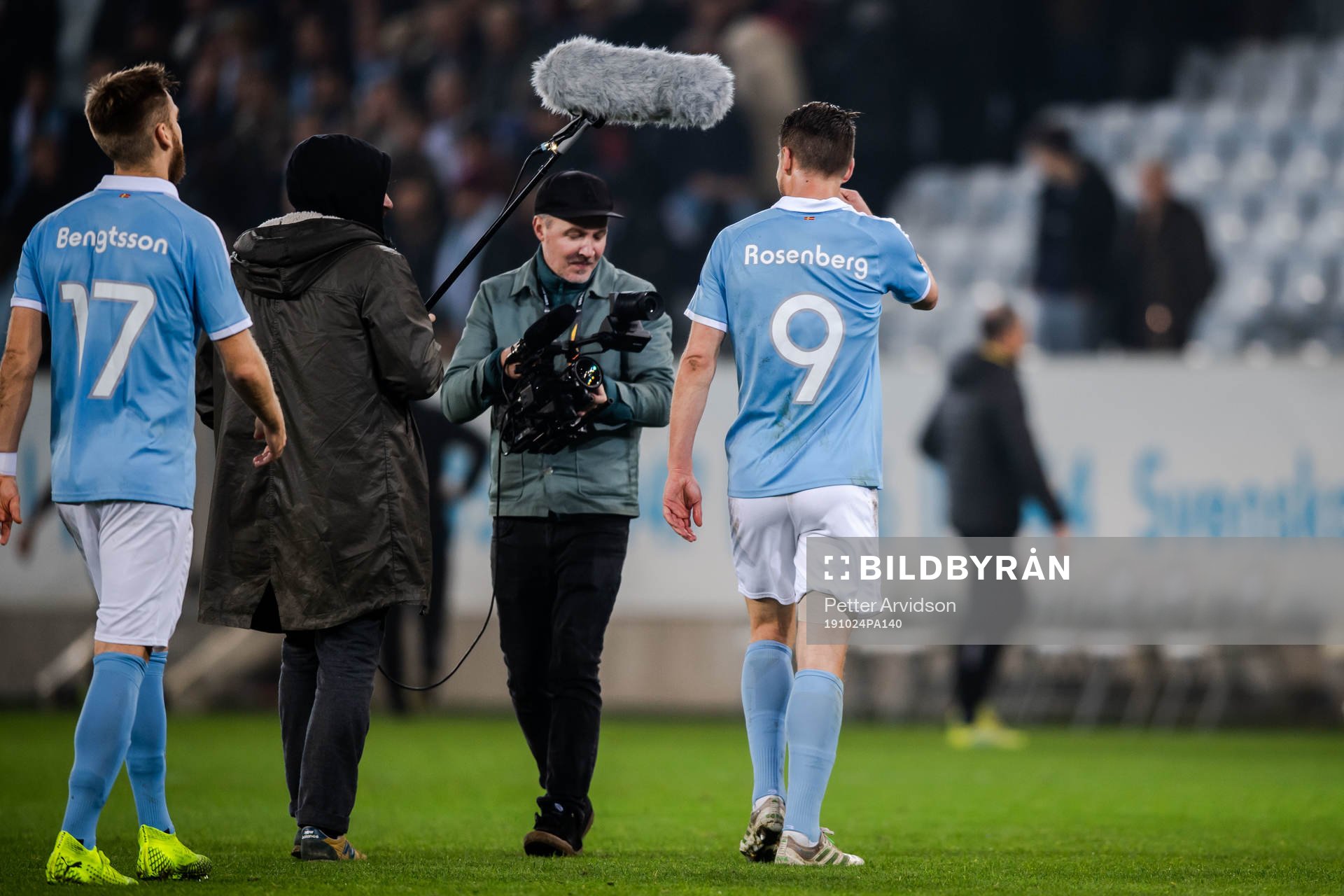 Markus Rosenberg of Malmö FF with bandage around his leg