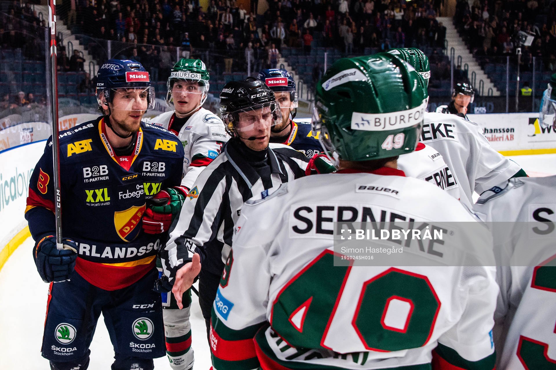 Djurgårdens Anton Hedman i bråk med Frölundas Rhett