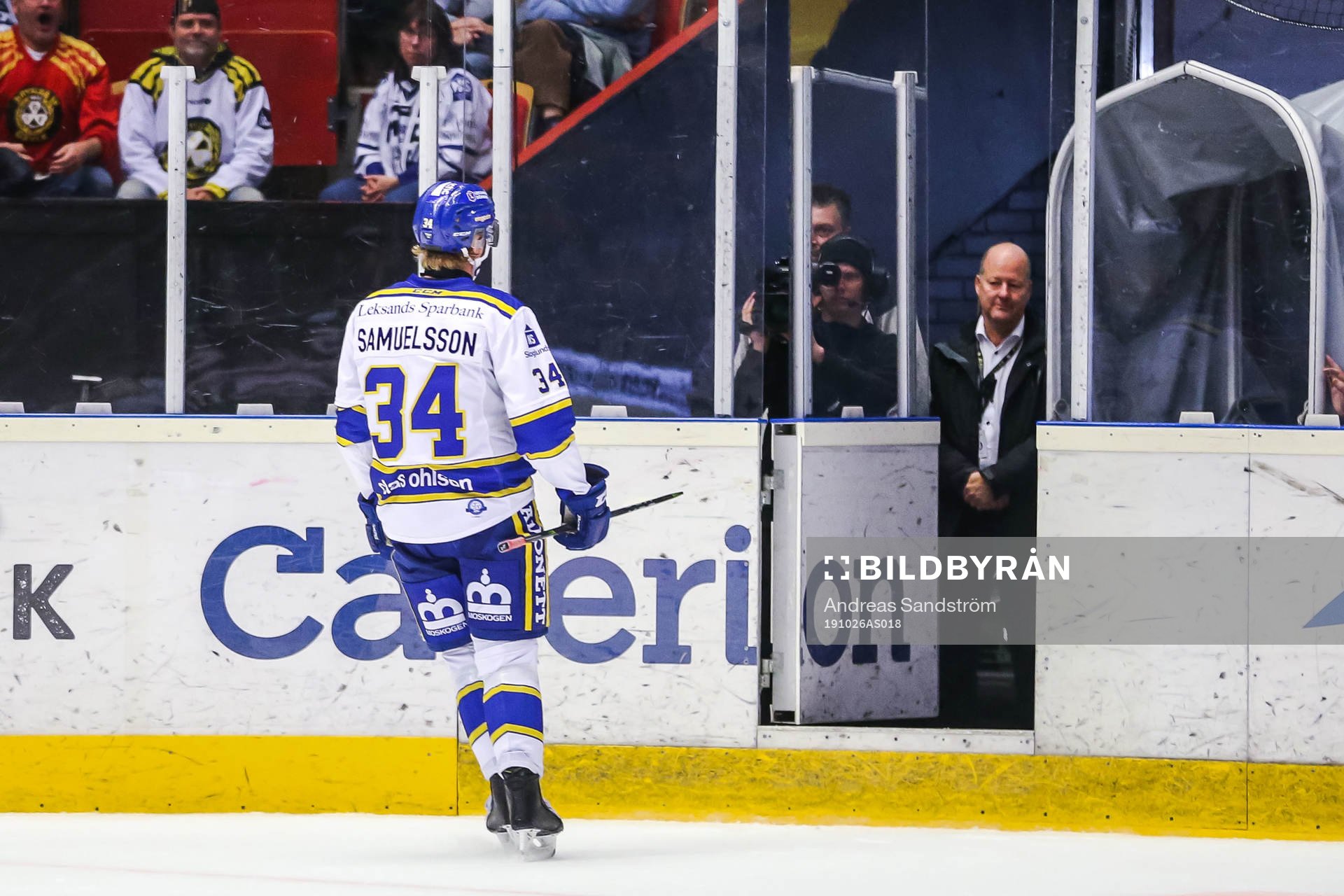 Leksands Philip Samuelsson tilldelas ett matchstraff och