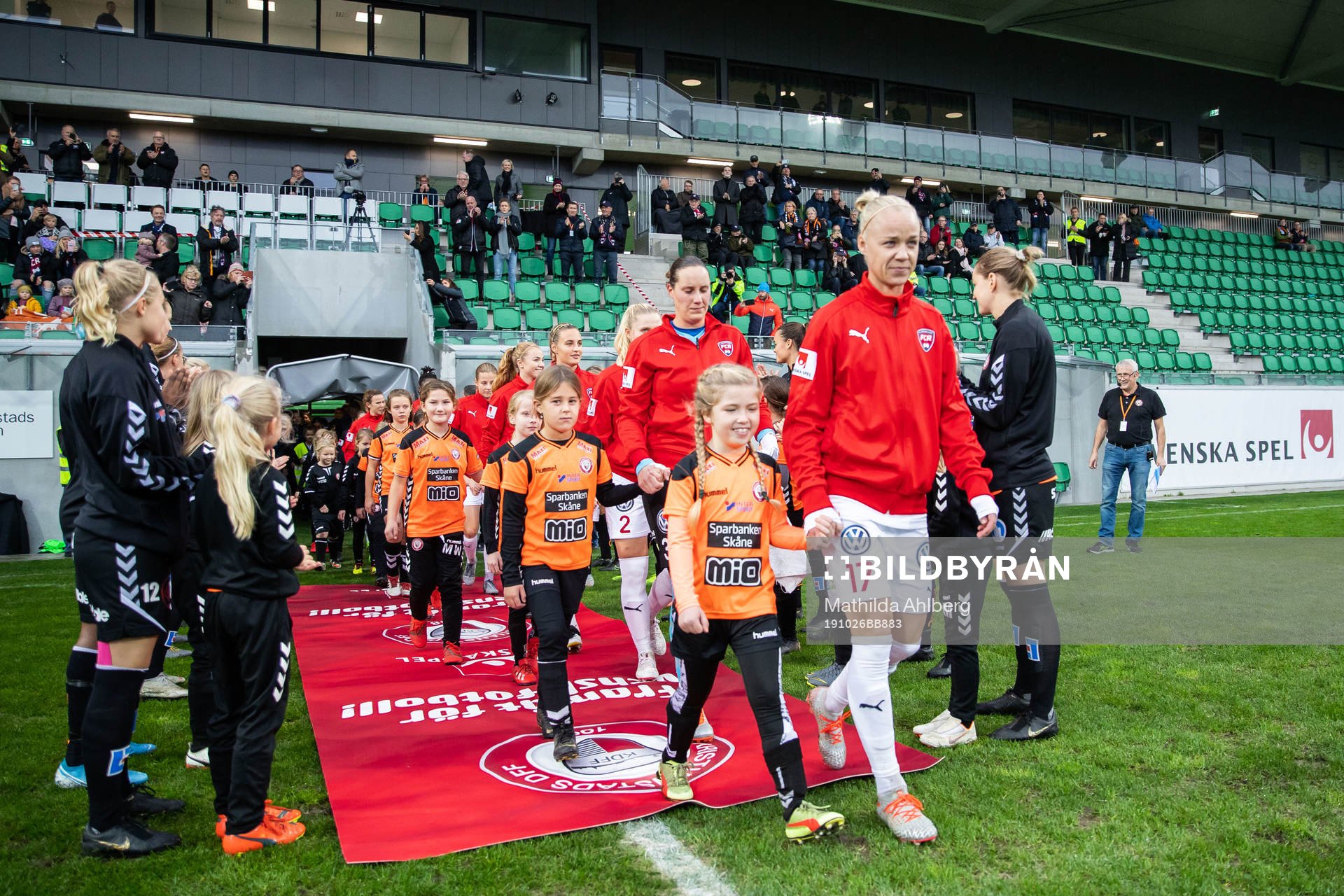 Rosengårds spelare gör entré
