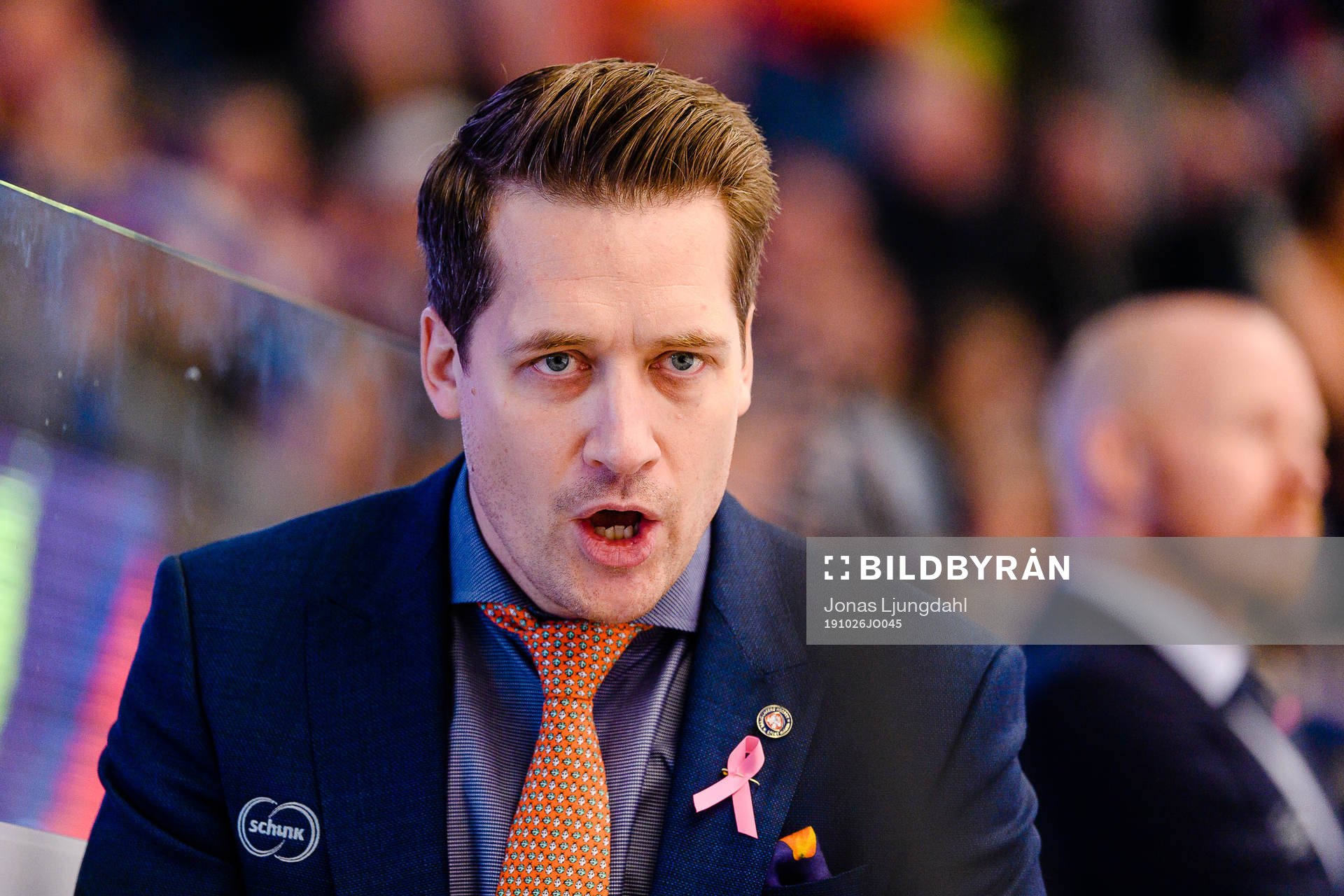 Växjös tränare Sam Hallam skriker