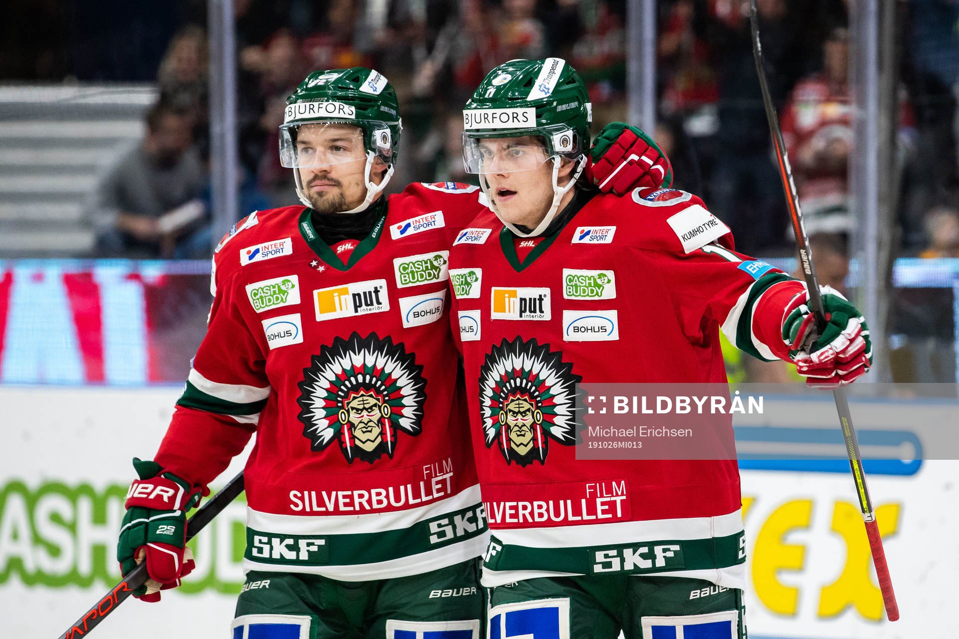 Frölundas Samuel Fagemo och Patrik Carlsson jublar