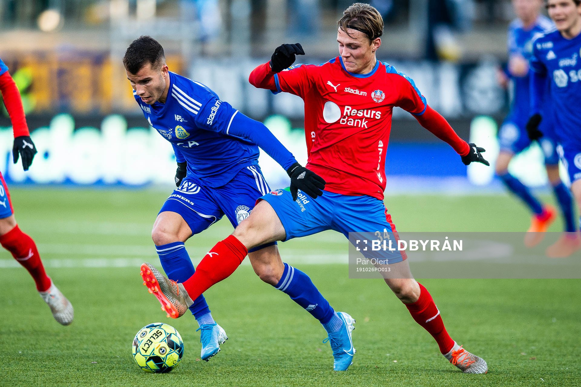 Sundsvalls Pol Roige Rodriguez och Helsingborgs Filip