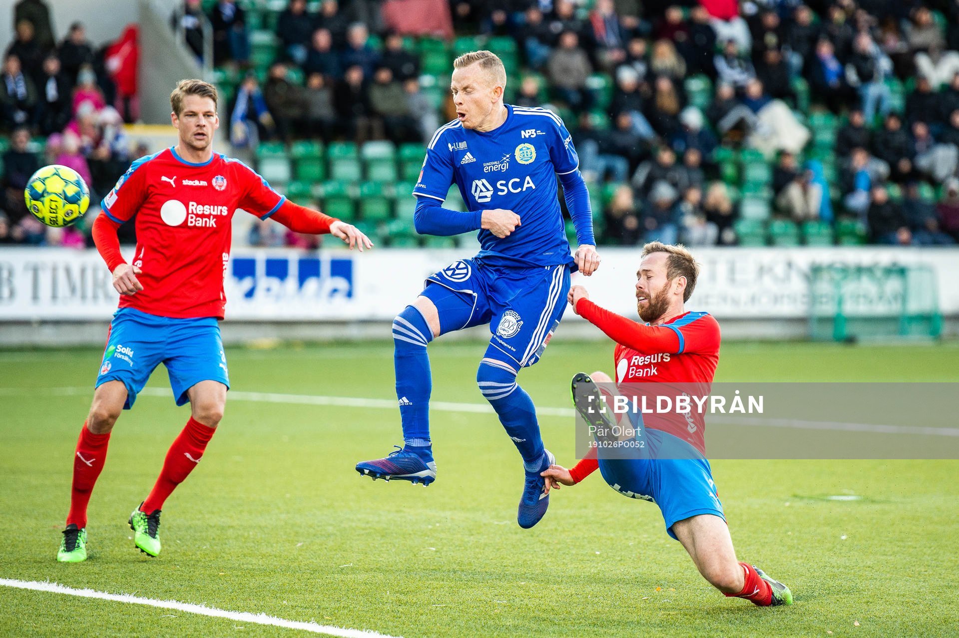 Sundsvalls Tobias Eriksson styr in 1-1