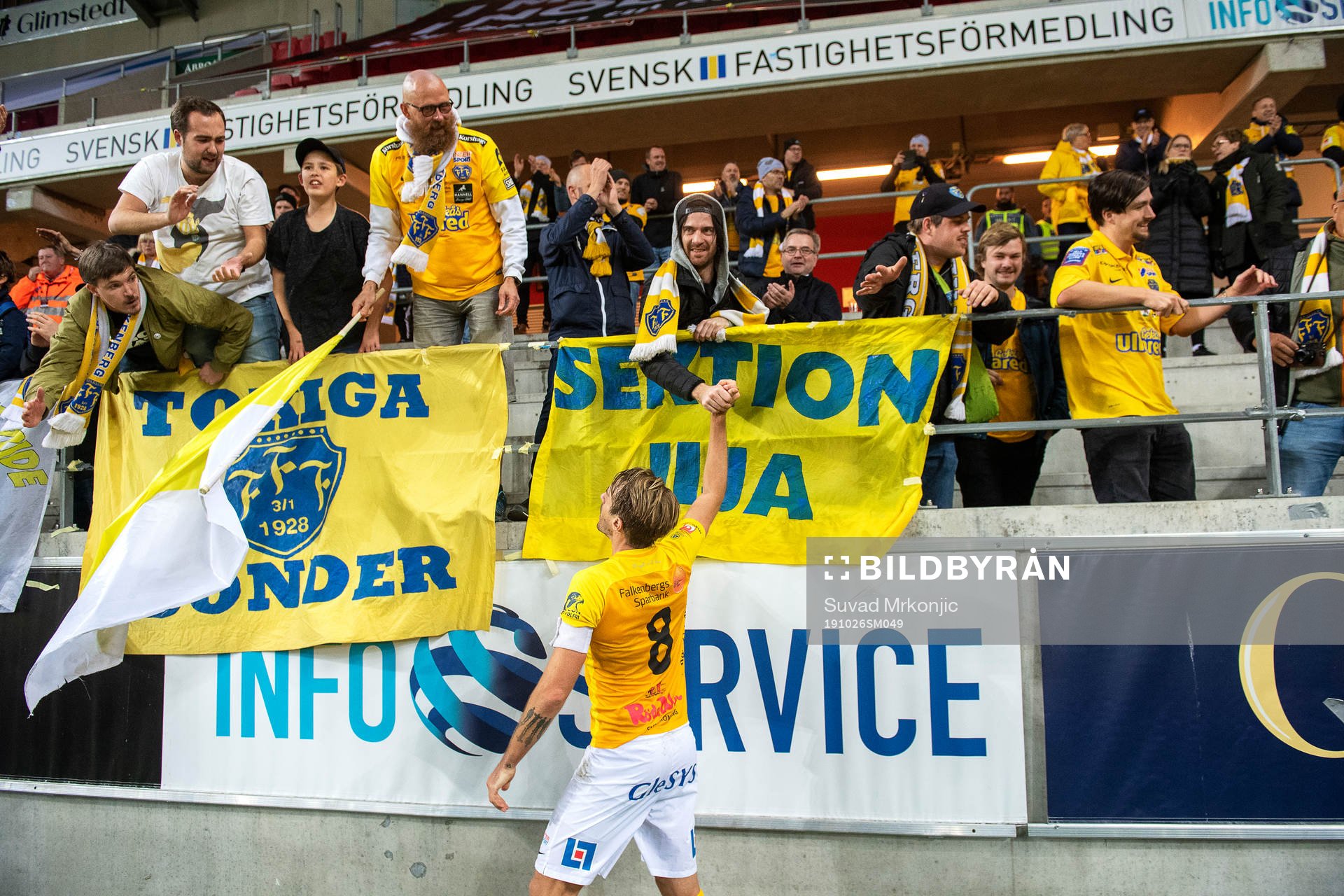 Falkenbergs Tobias Karlsson jublar