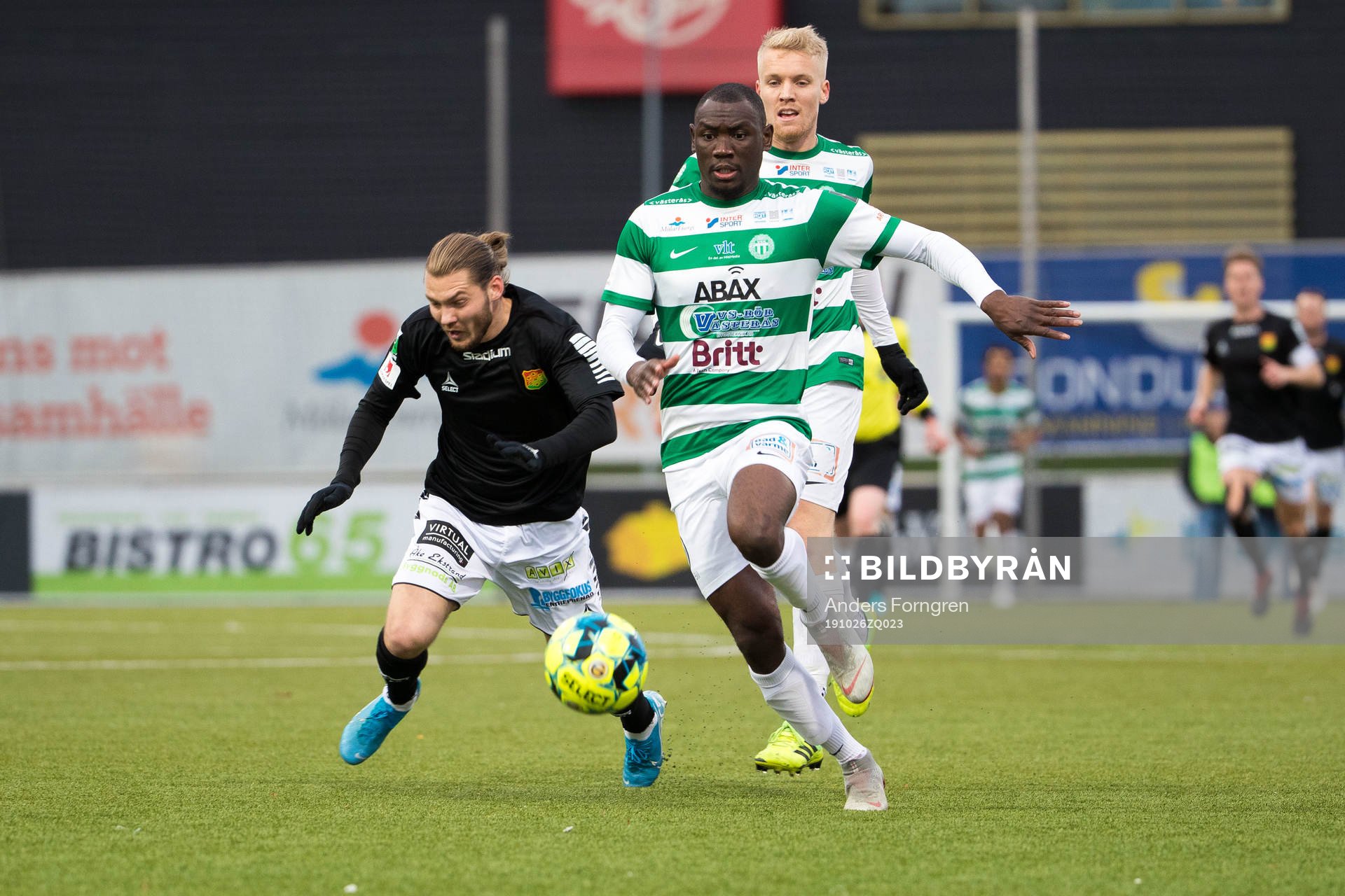 GAIS Karl Bohm , Västerås Ravy Tsouka Dozi och Västerås