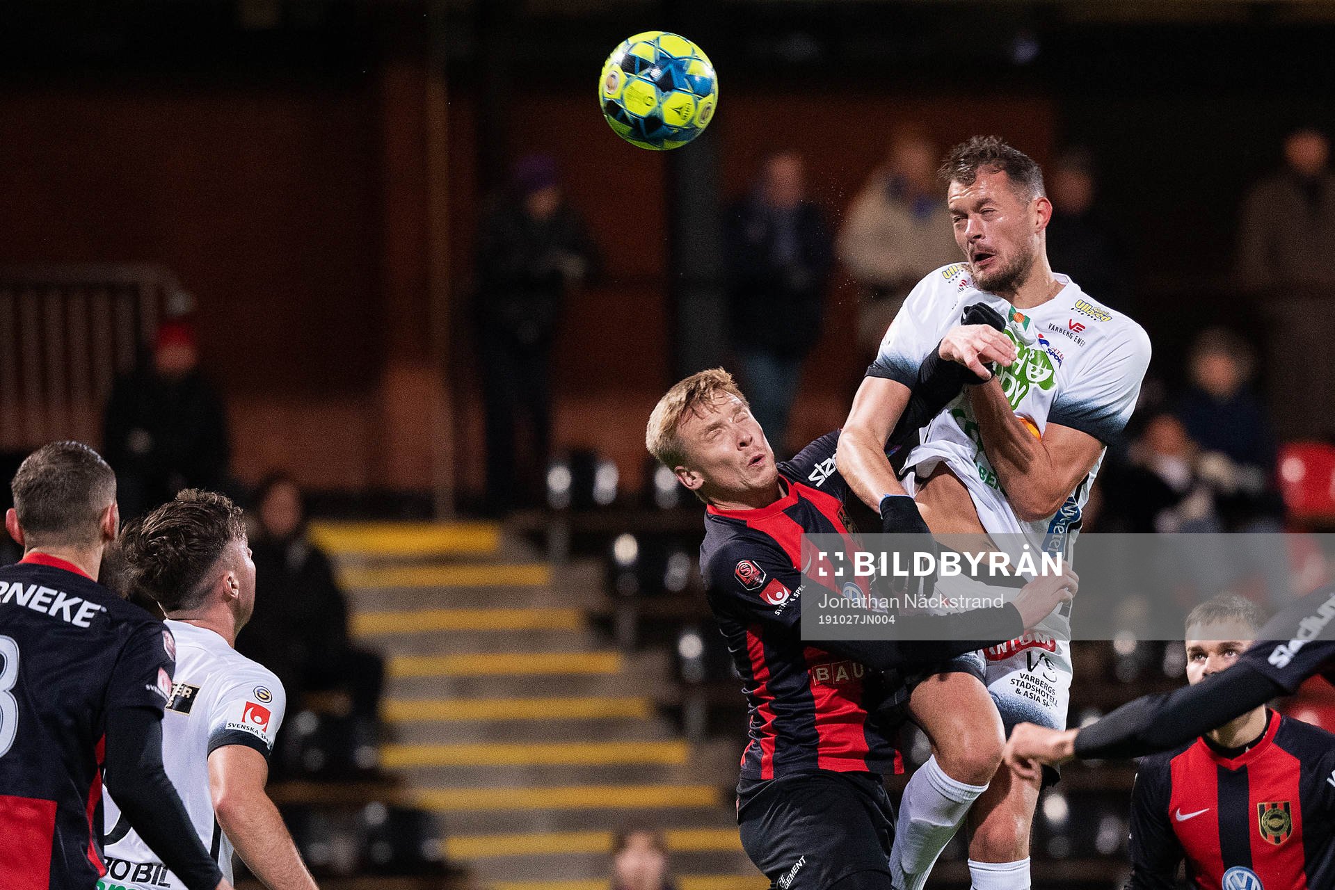 Varbergs Albert Ejupi och Brommapojkarnas Gustav Sandberg
