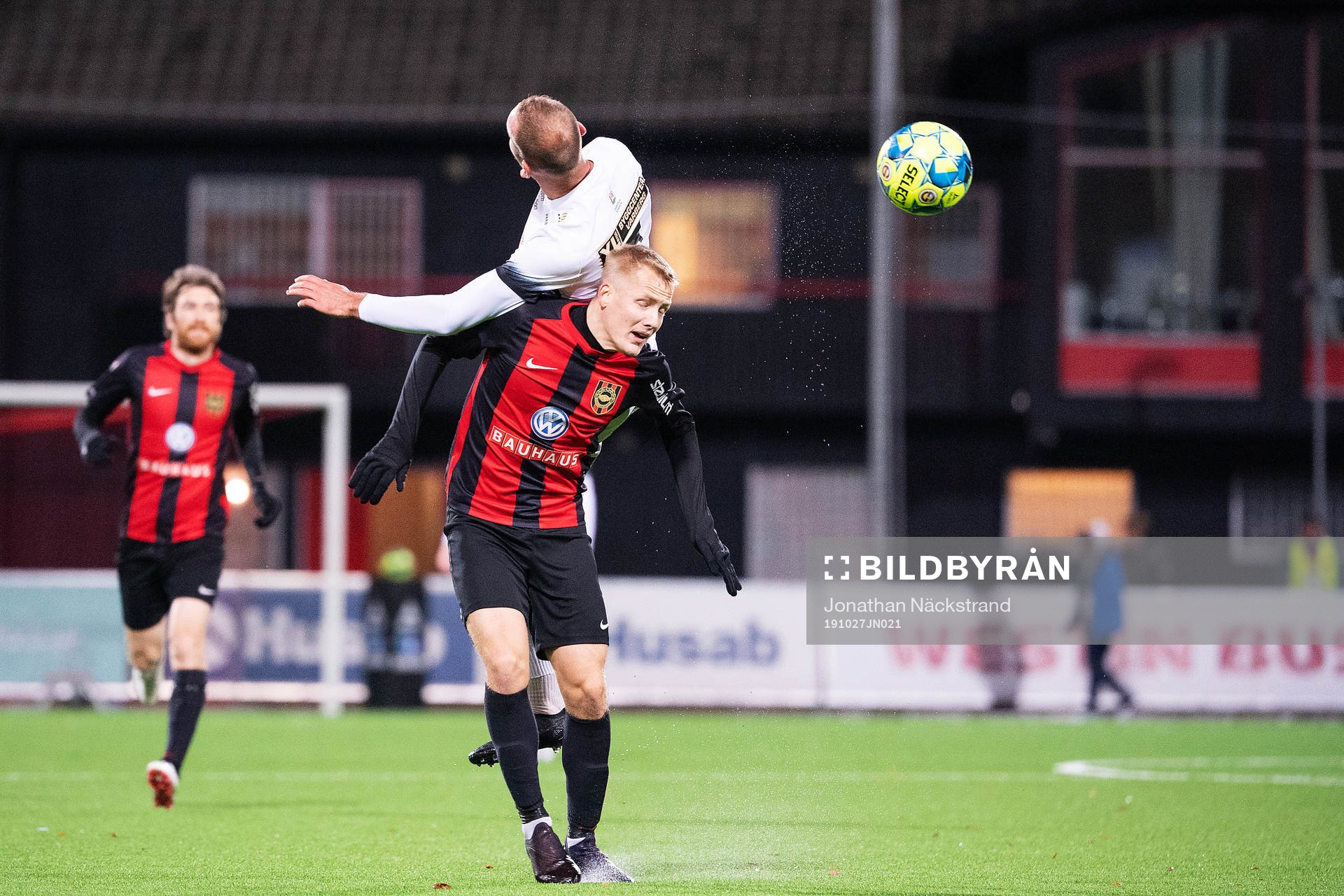 Varbergs Perparim Beqaj och Brommapojkarnas Billy Nordström