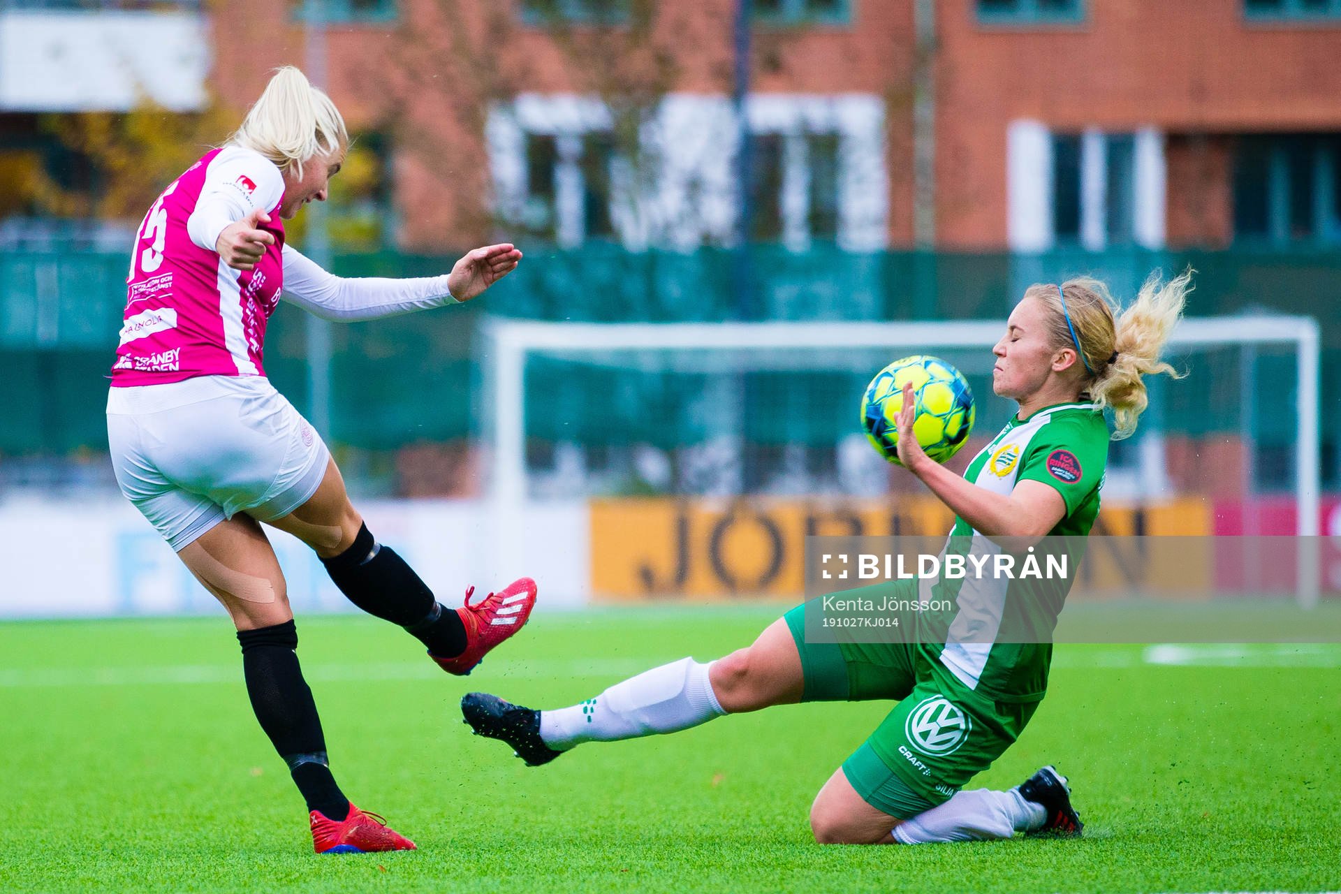 Uppsalas Ellen Toivio och Hammarbys Ellen Gibson