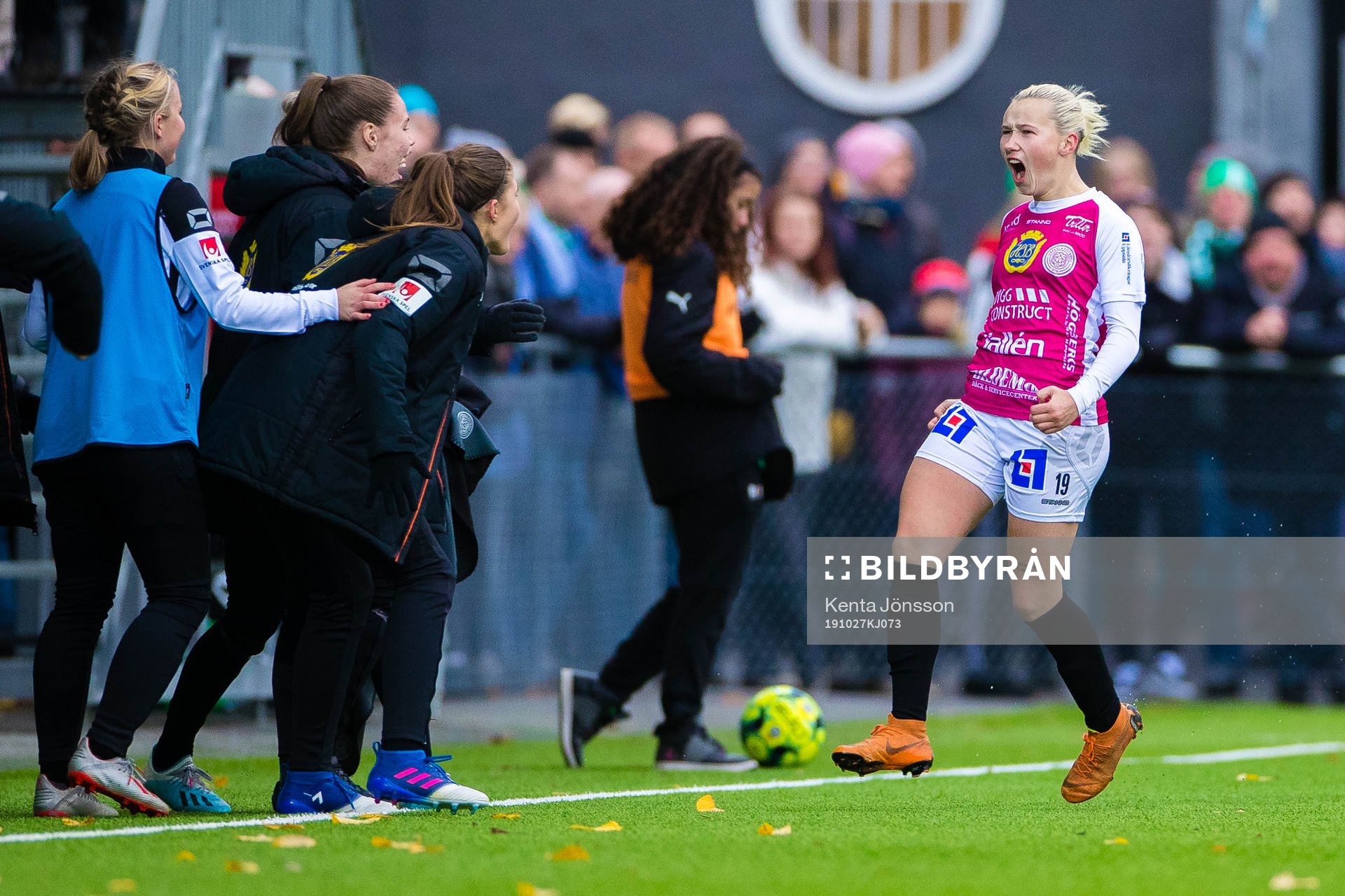 Uppsalas Marika Bergman Lundin  jublar