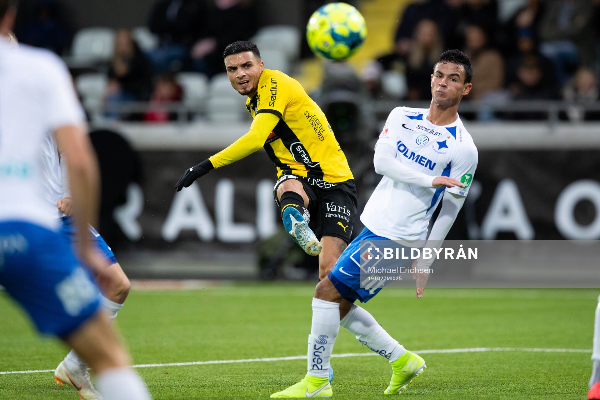 Häckens Ahmed Yasin med ett skott under fotbollsmatchen i allsvenskan mellan Häcken och Norrköping den 27 oktober 2019 i Göteborg.