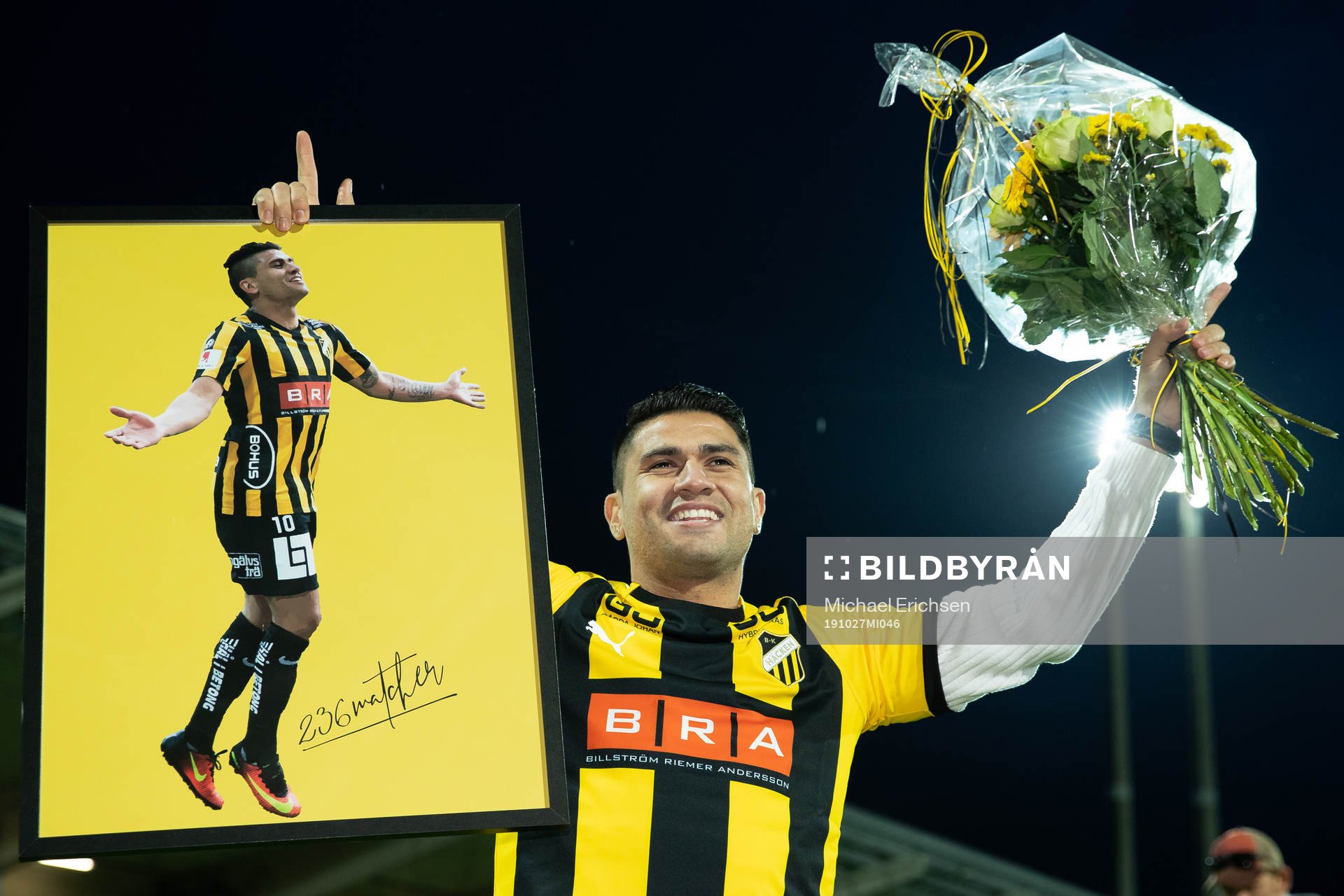 Häckens Paulinho tackas av