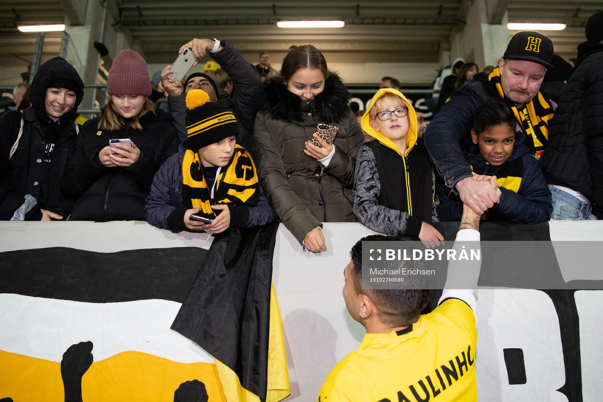 Häckens Paulinho tackas fansen