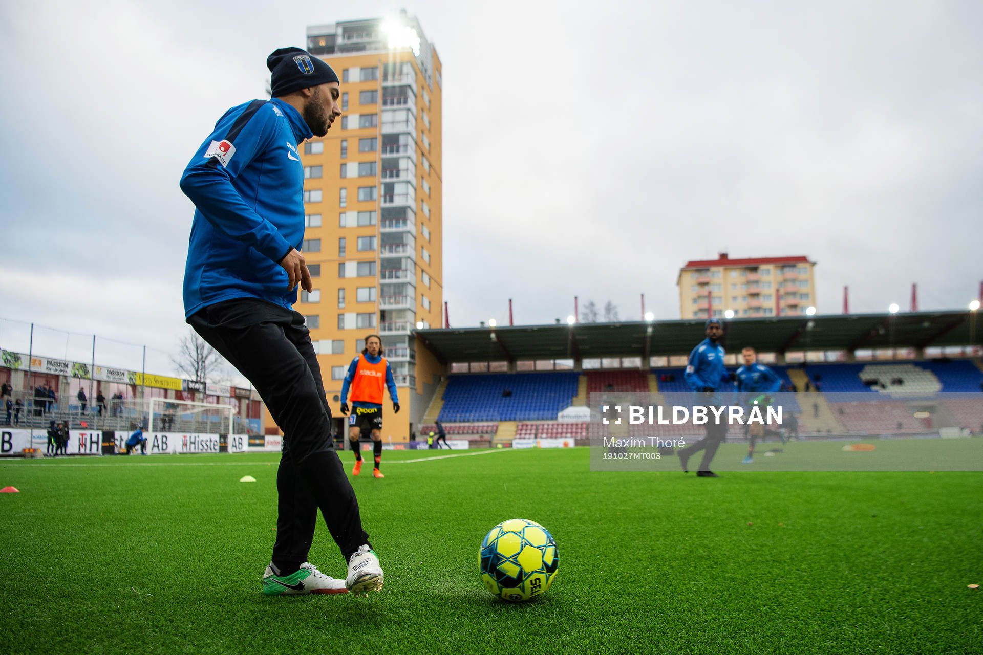 Sirius spelare värmer upp