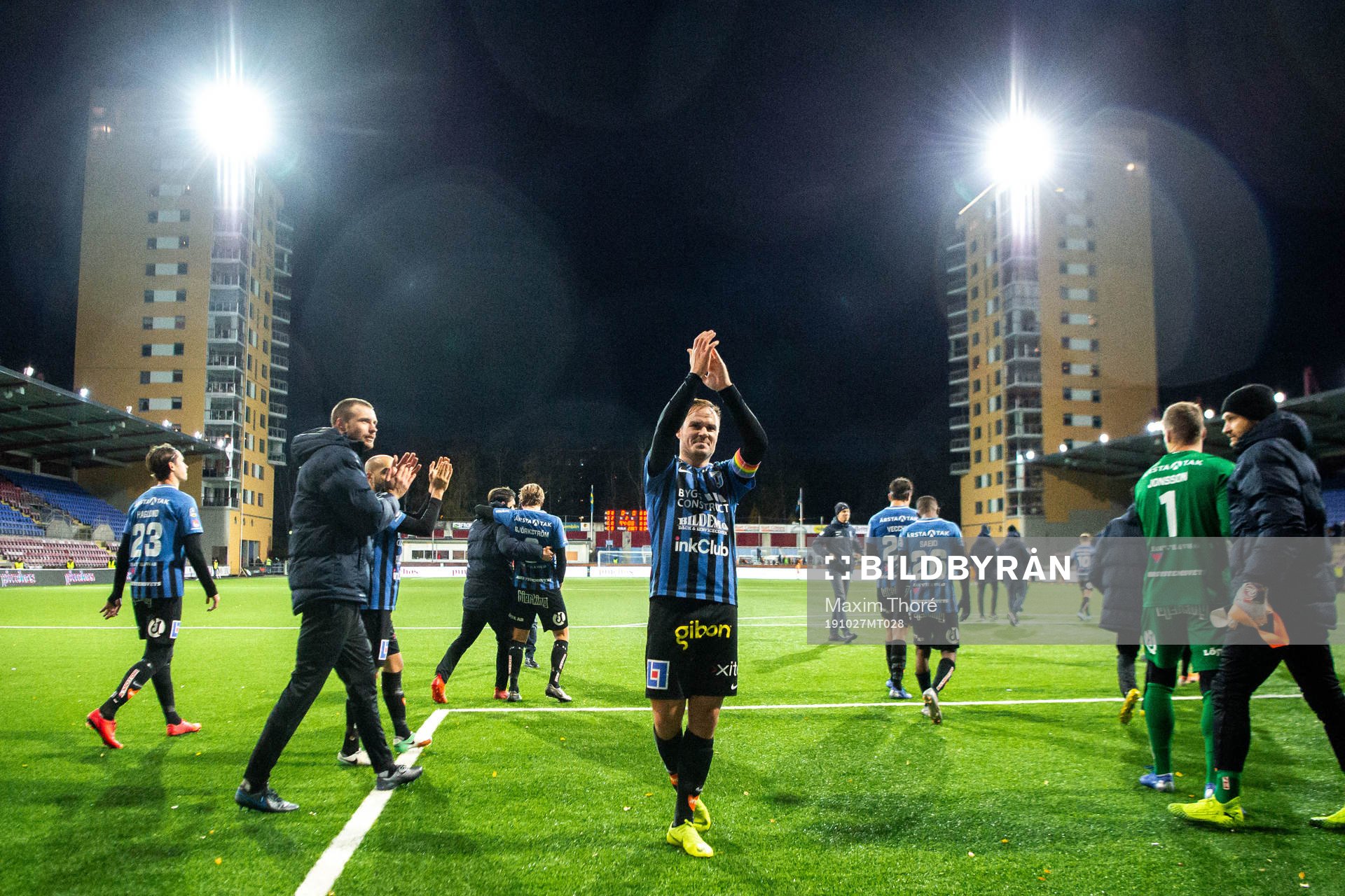Sirius Niklas Busch Thor jublar