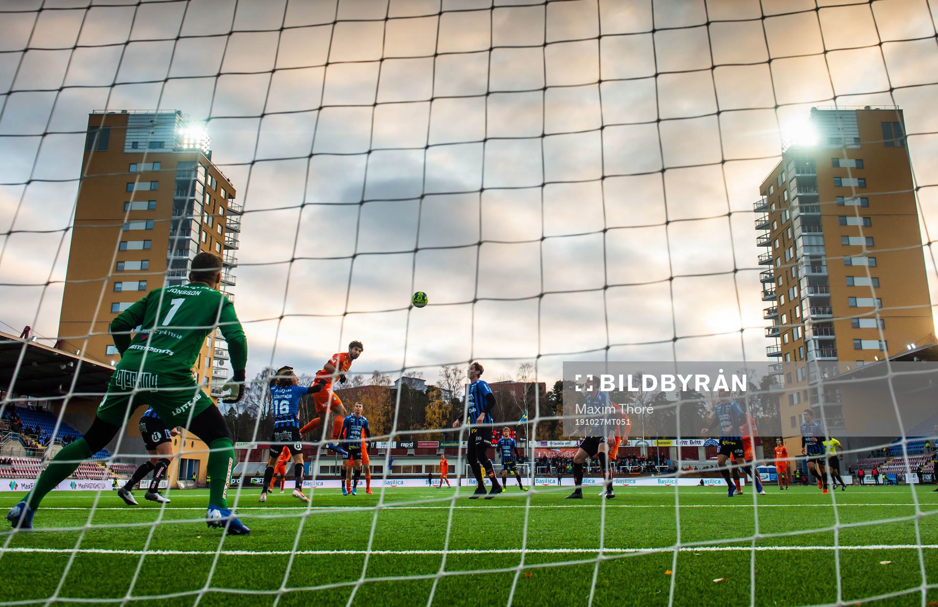 AFC Eskilstunas Anel Rashkaj mot Sirius Axel Björnström