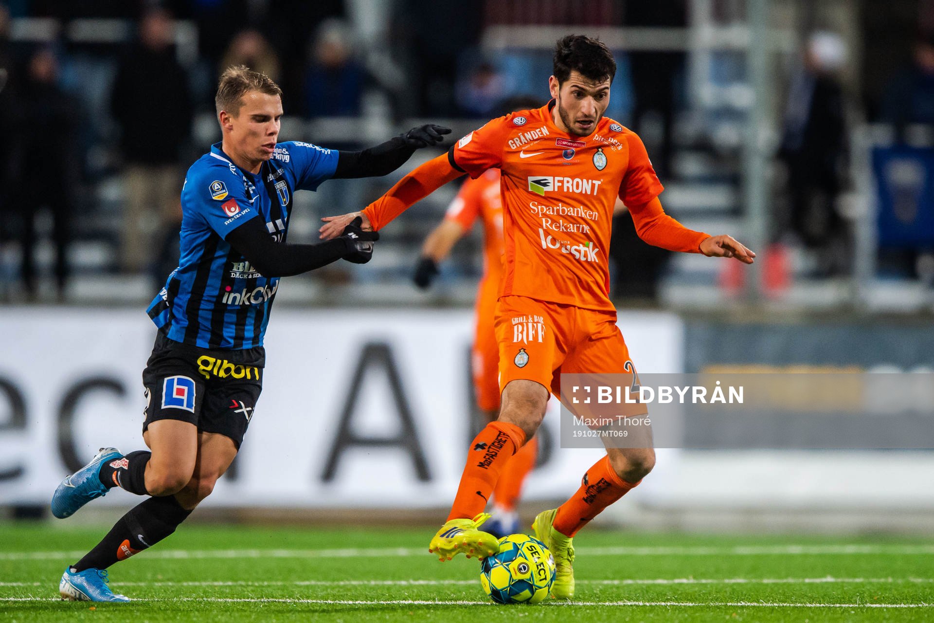 Sirius Elias Andersson och AFC Eskilstunas Anel Rashkaj