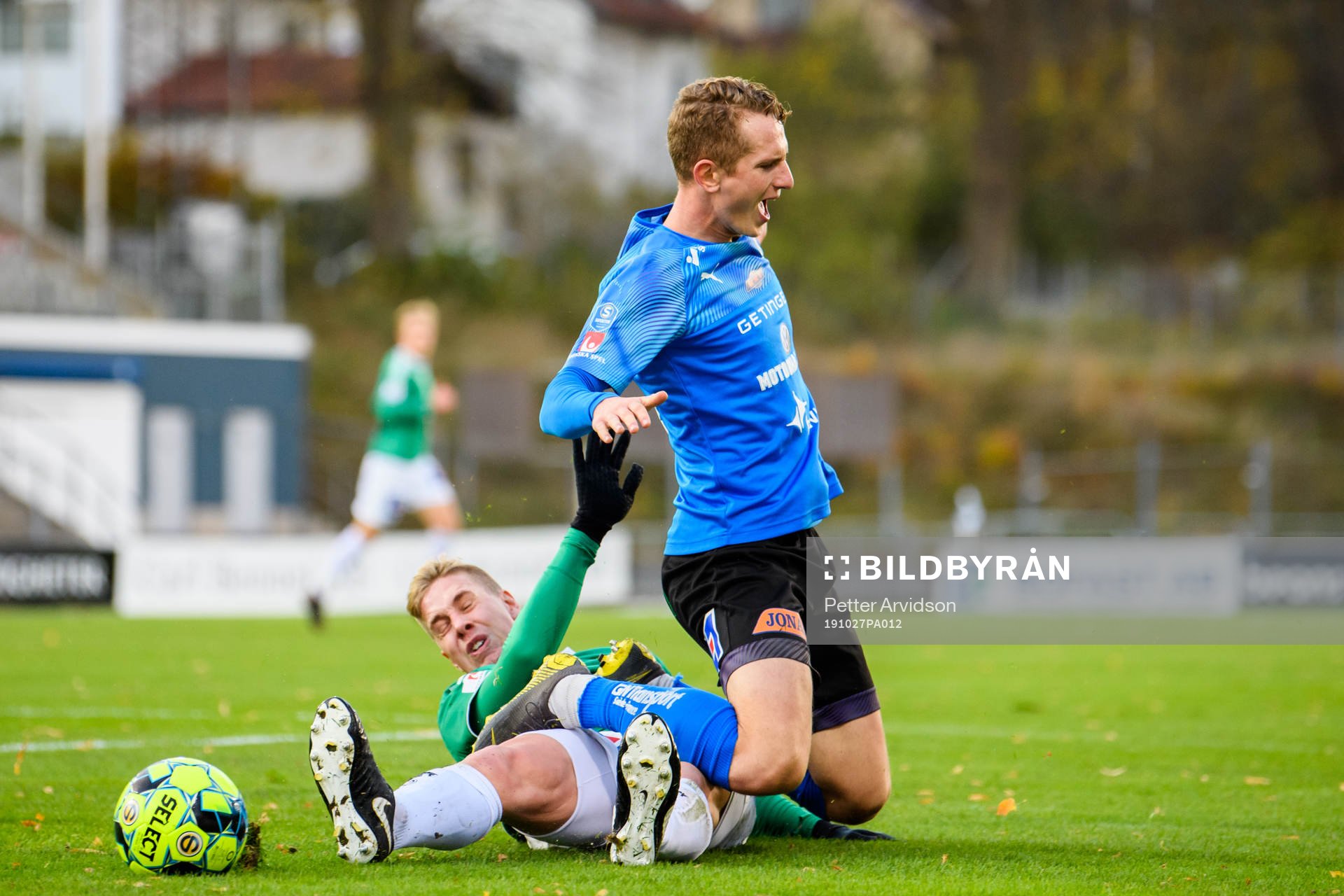 Brages Mattias Liljestrand fäller Halmstads Andreas