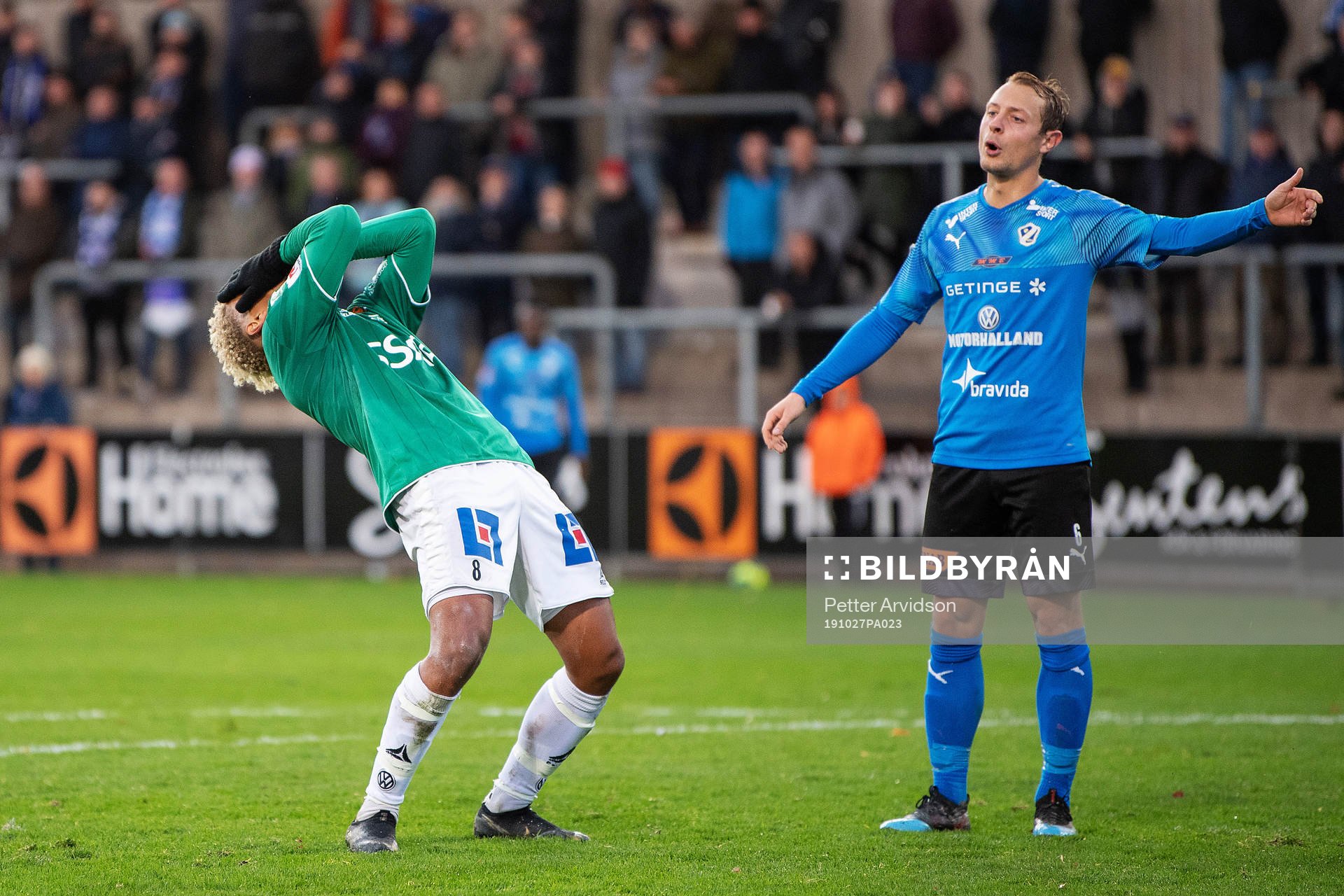 Brages Seth Kanteh Hellberg deppar bredvid Halmstads Joel