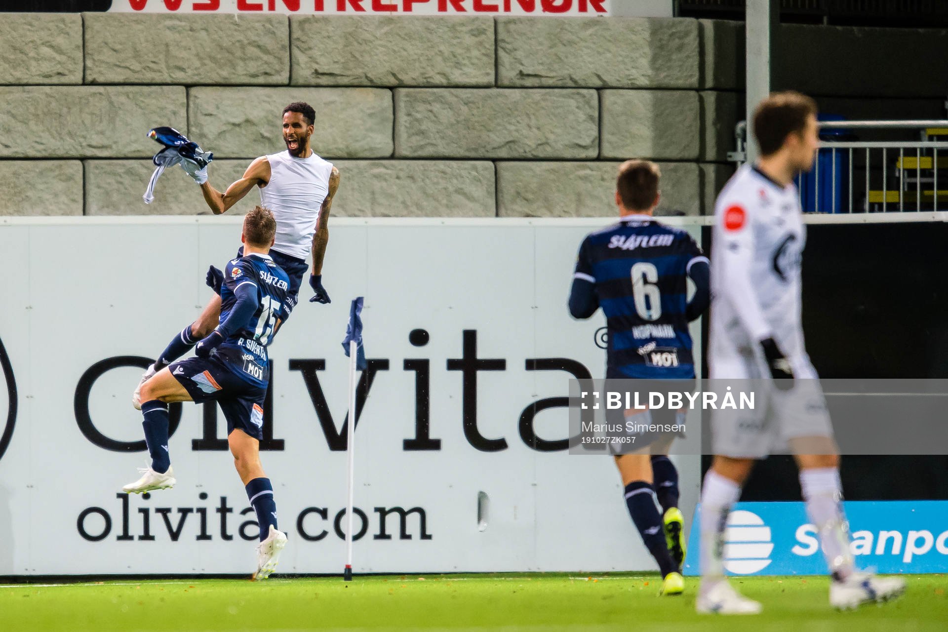 Amahl William D'Vaz Pellegrino of Kristiansund celebrates