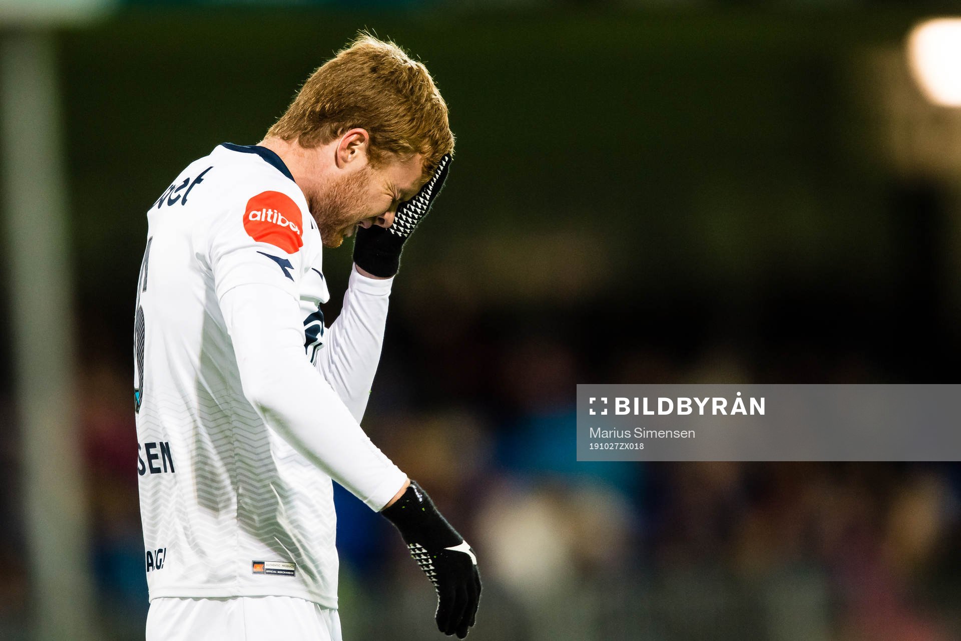 Even Østensen of Viking in pain