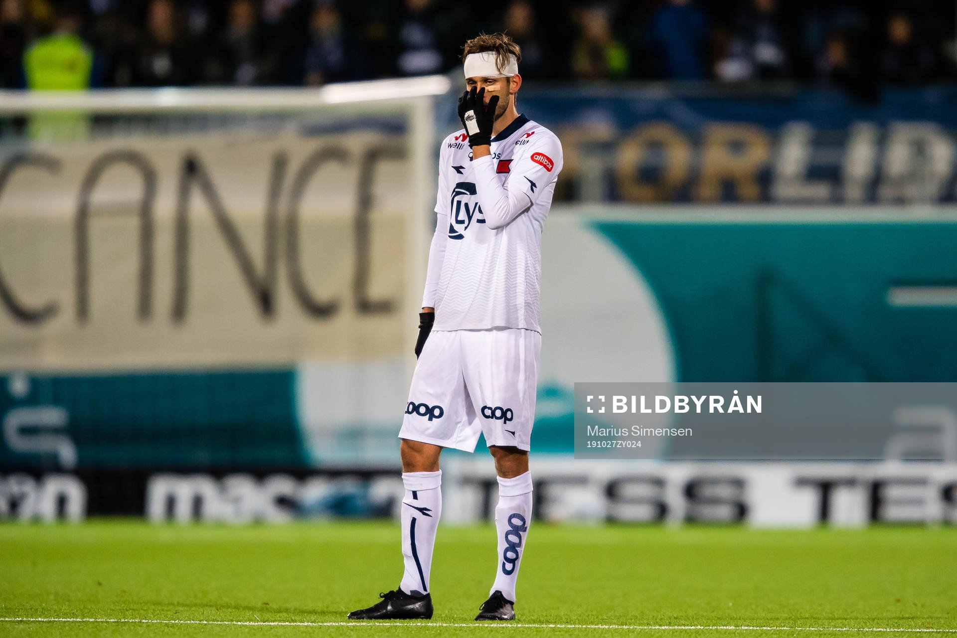 Johnny Furdal of Viking looks dejected