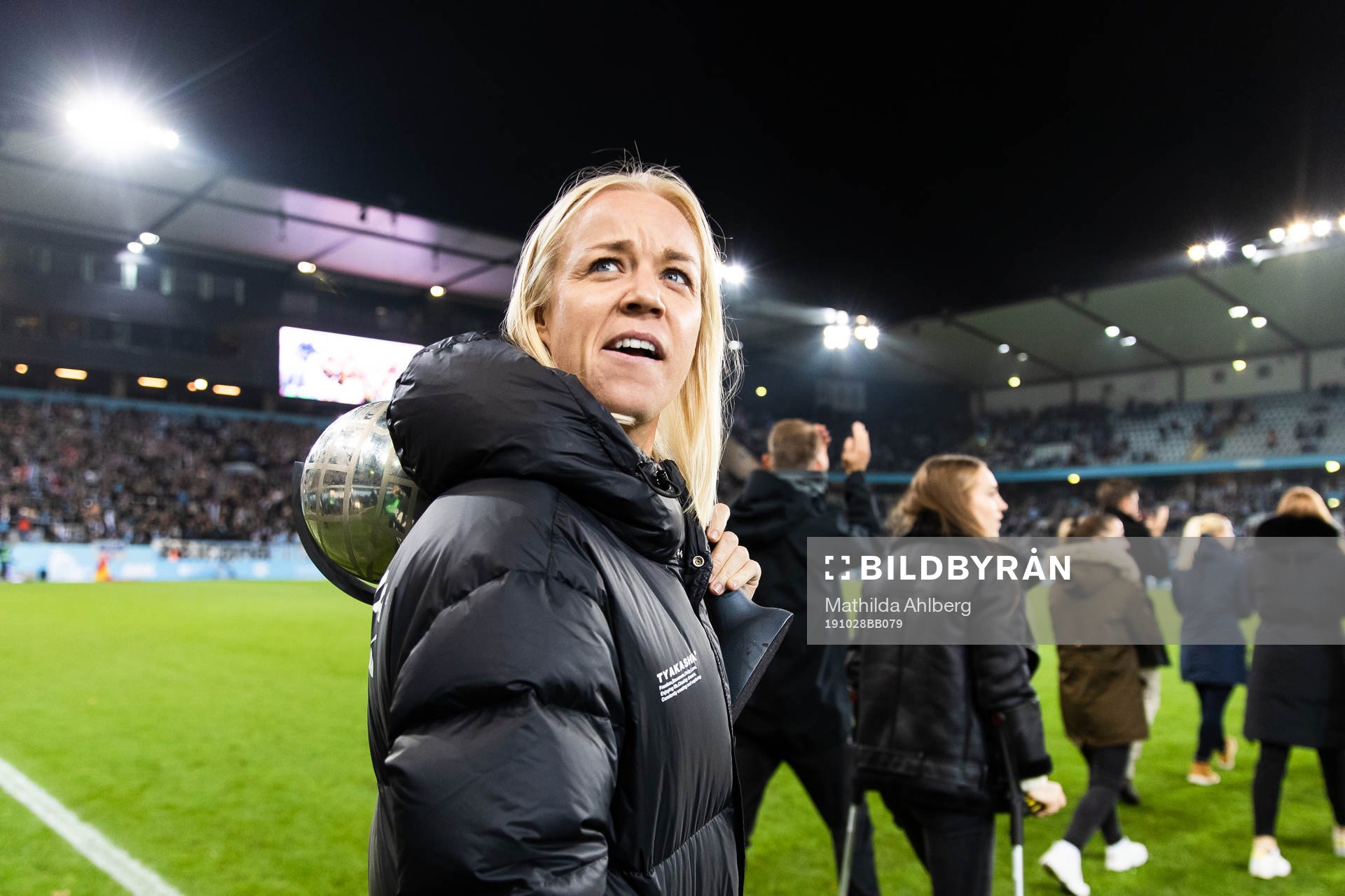 Rosengårds Caroline Seger med lagkamrater hyllas för sitt