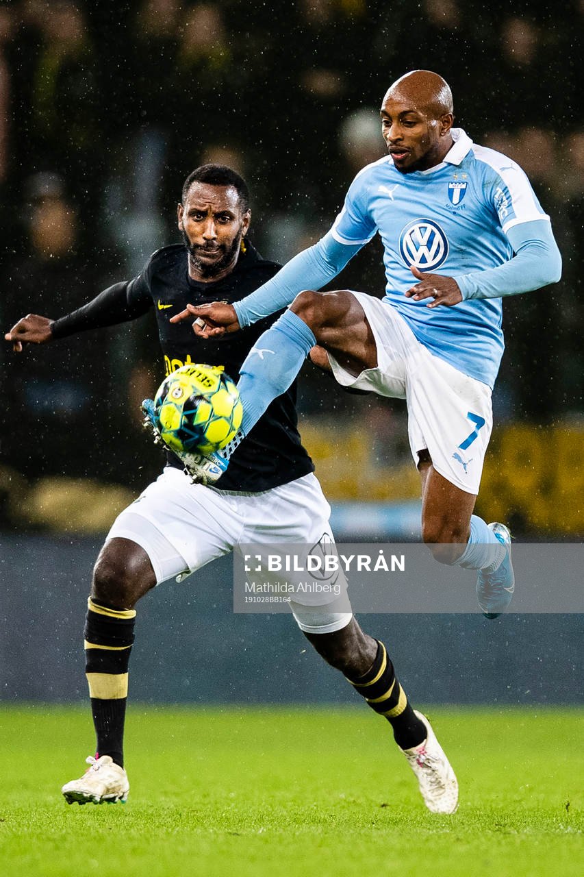 s Henok Goitom och Malmö FFs Fouad Bachirou
