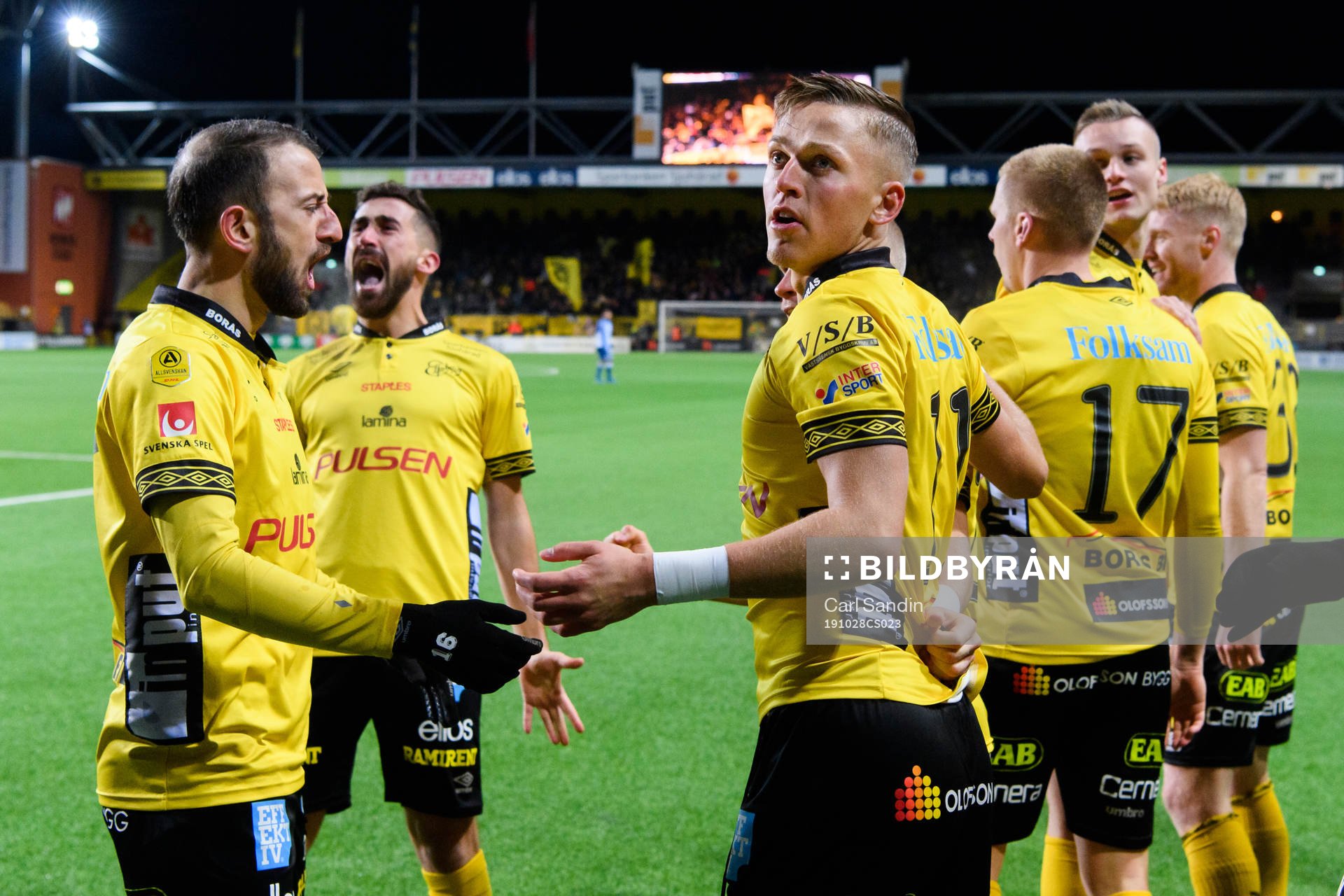 Elfsborgs Jesper Karlsson jublar framför IFK Göteborgs