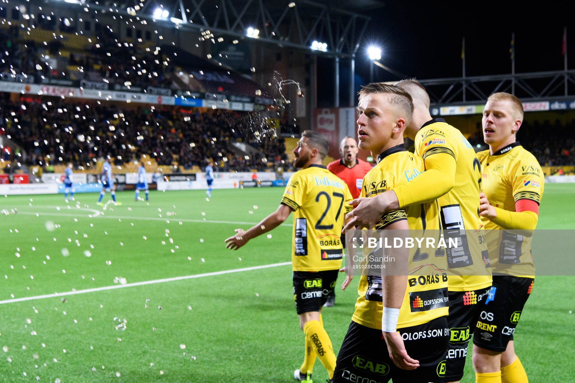 Elfsborgs Jesper Karlsson jublar framför IFK Göteborgs
