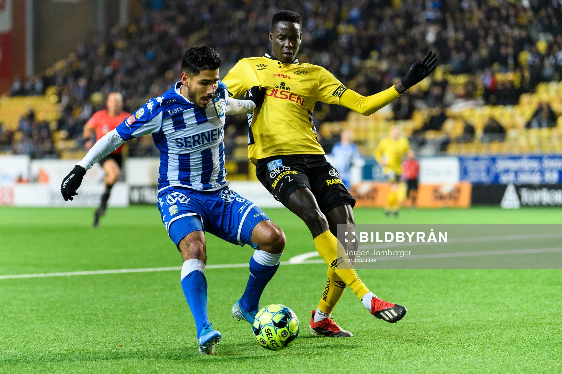 IFK Göteborgs Hosam Aiesh och Elfsborgs Joseph Okumu