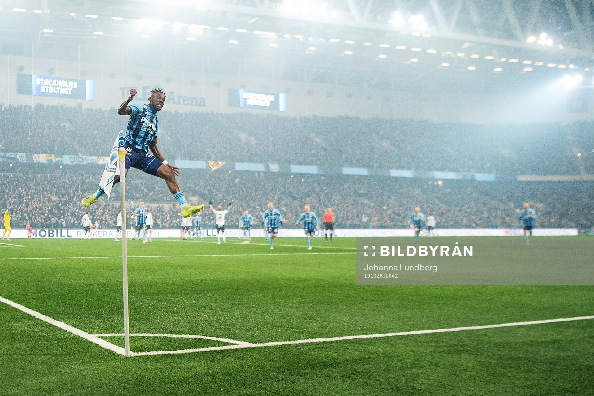 Djurgårdens Mohamed Buya Turay jublar