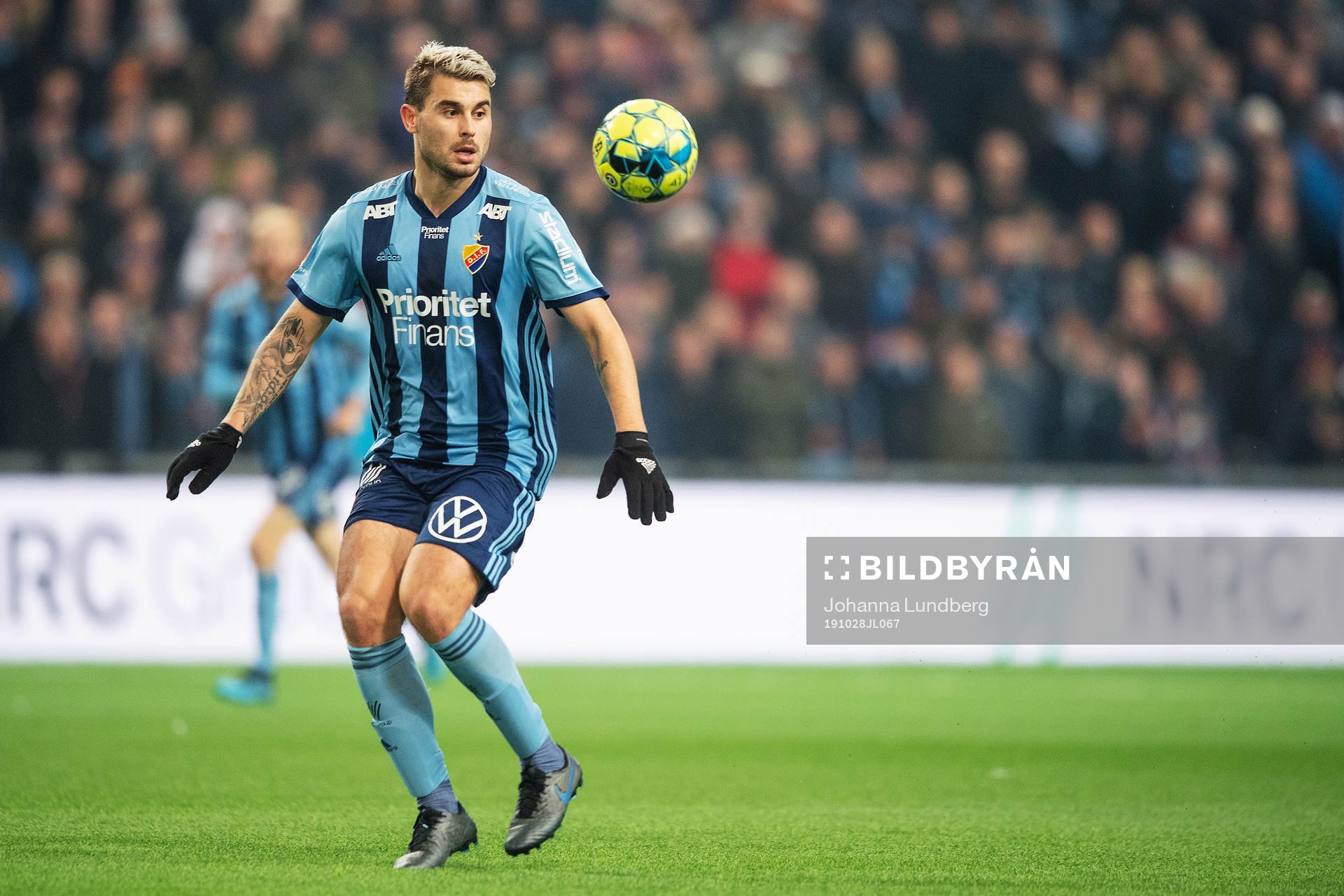 Djurgårdens Astrit Ajdarevic under fotbollsmatchen i Allsvenskan mellan Djurgården och Örebro den 28 oktober 2019 i Stockholm.