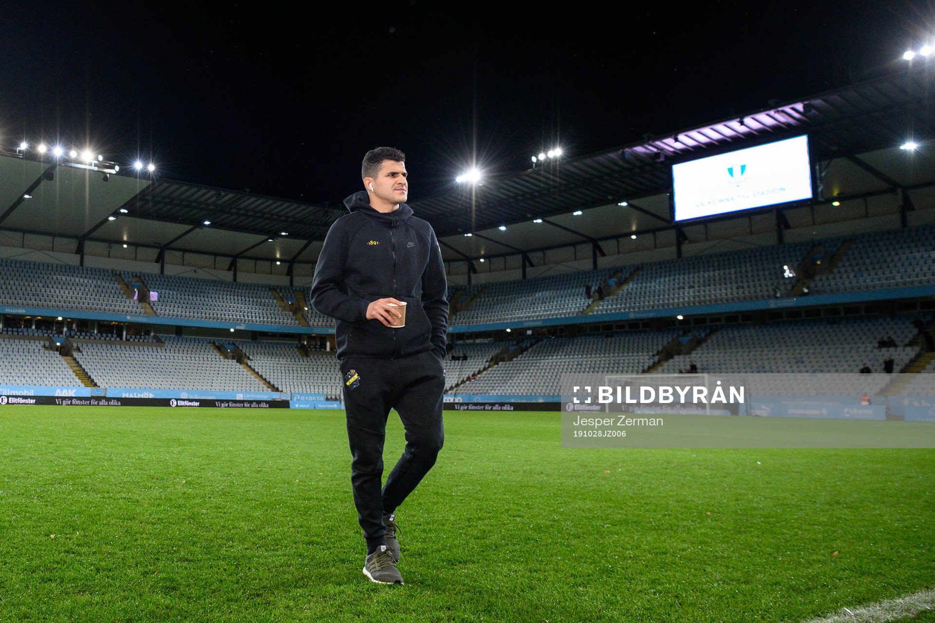 s Tarik Elyounoussi