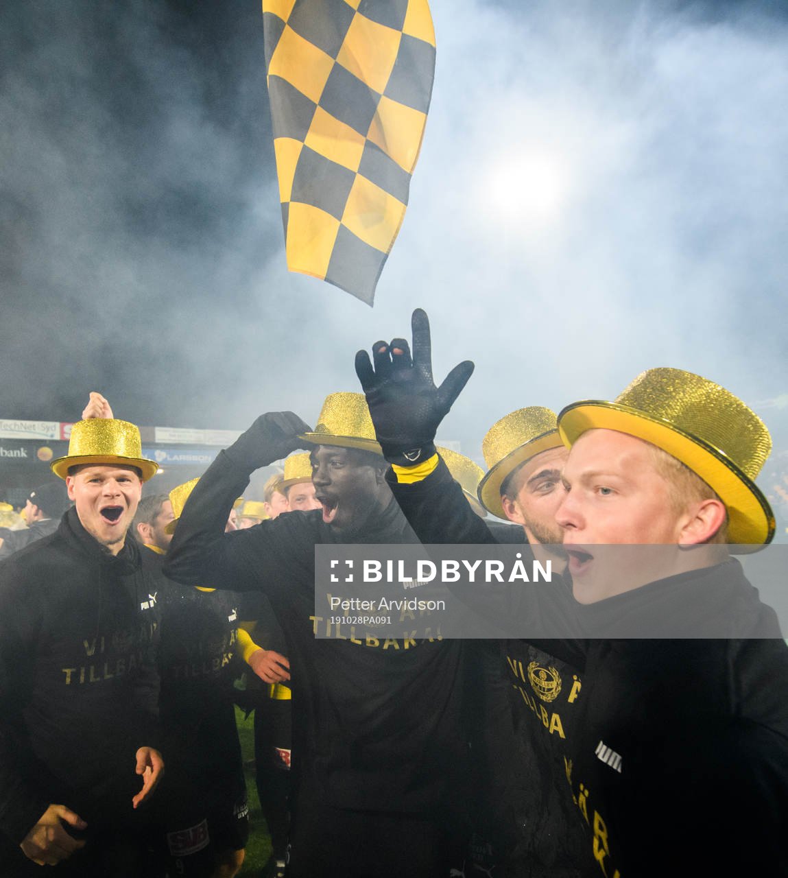 Mjällbys David Löfquist, Bubacarr Jobe och Hampus Holgersson jublar efter avancemang till Allsvenskan 2020 efter fotbollsmatchen i Superettan mellan Mjällby och Syrianska den 28 oktober 2019 i Hällevik.